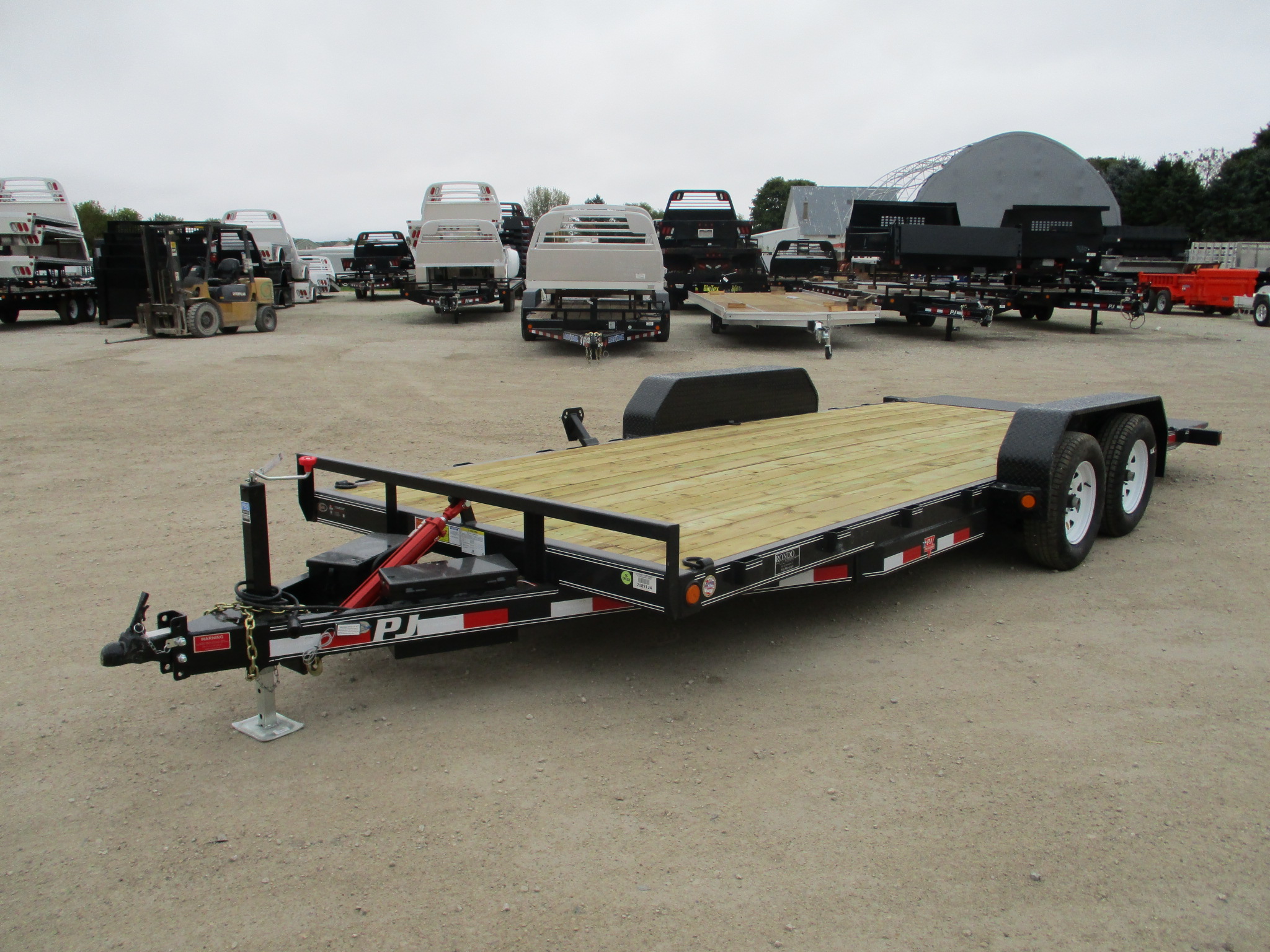 2017 PJ 83x20 TH Car Hauler THJ2032EDTKT-DR03