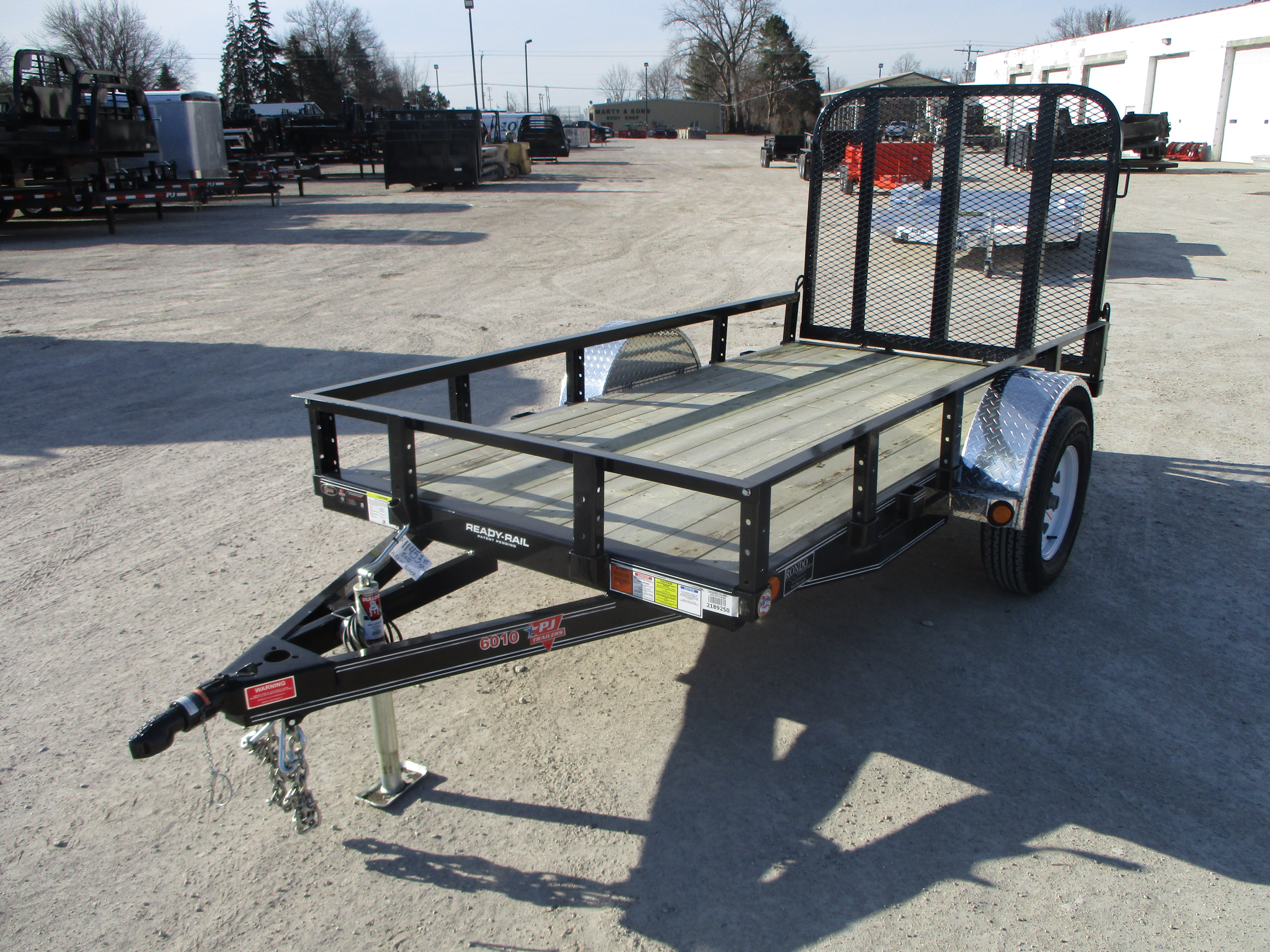 2017 PJ 60x10 U6 Single Axle Utility U621031DSGK