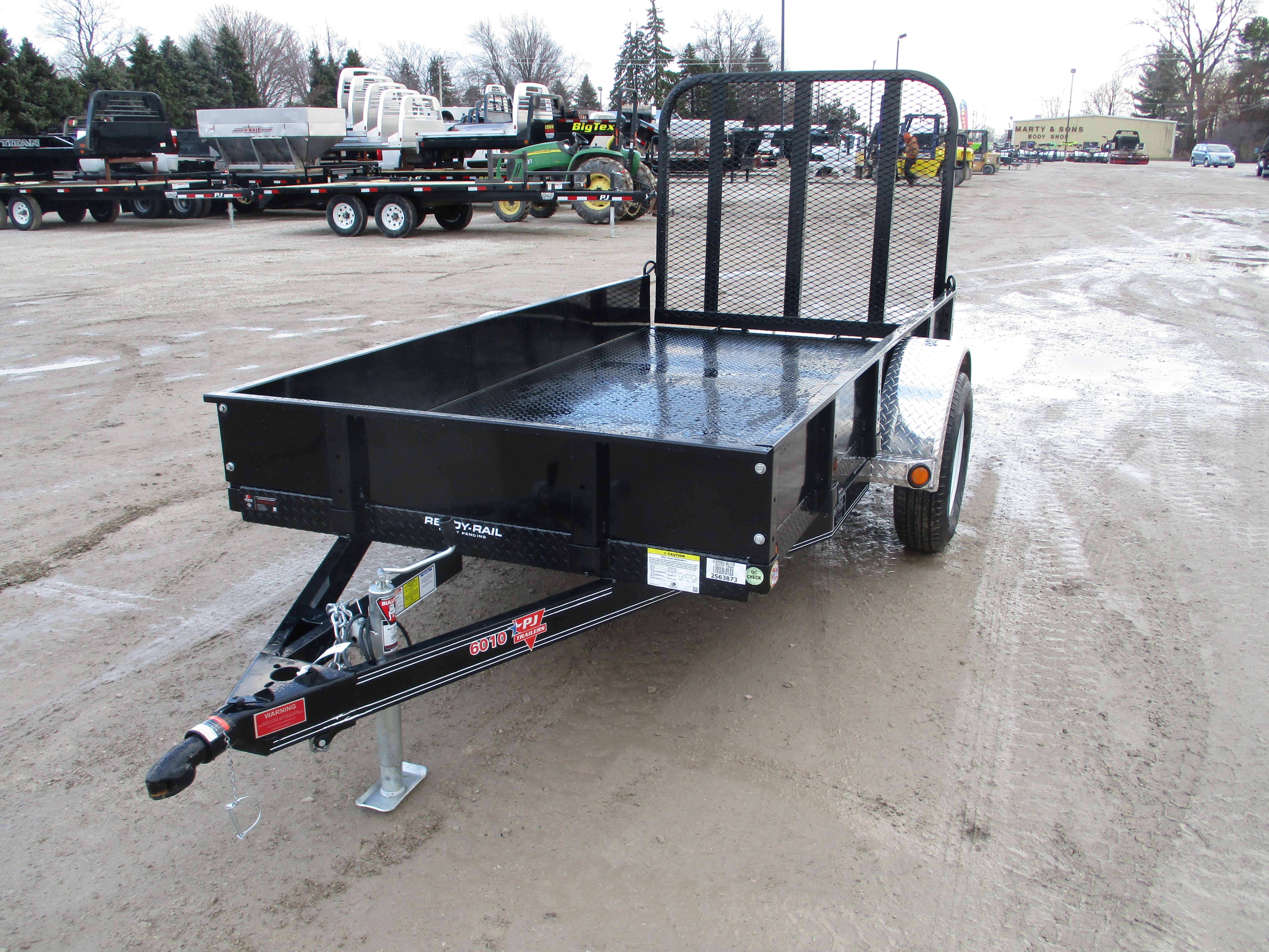 2017 PJ 60x10 A6 Single Axle Utility A621031DSGK
