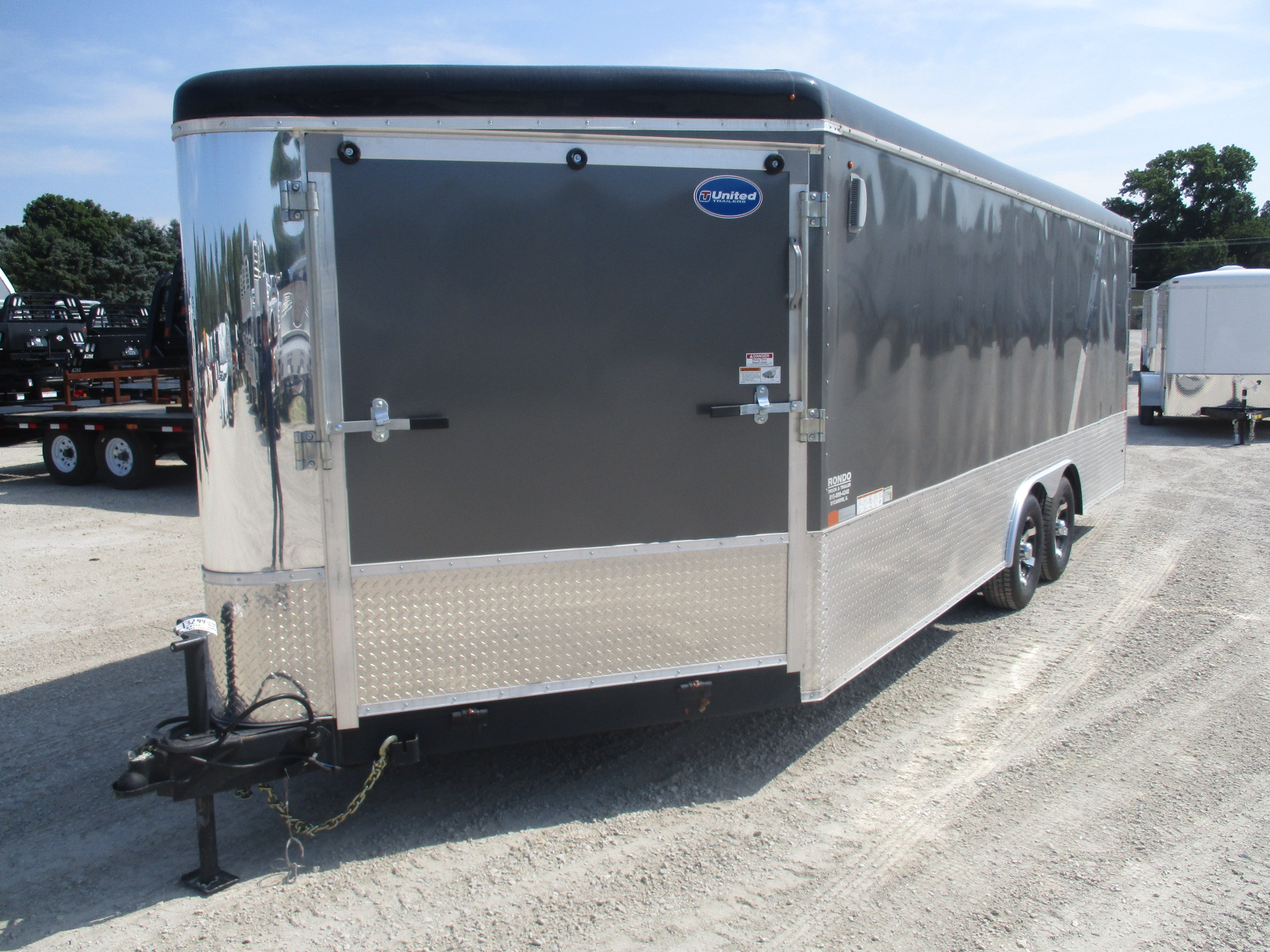 2017 United 8.5x25  Enclosed Car Hauler UC-8.525TA50-S