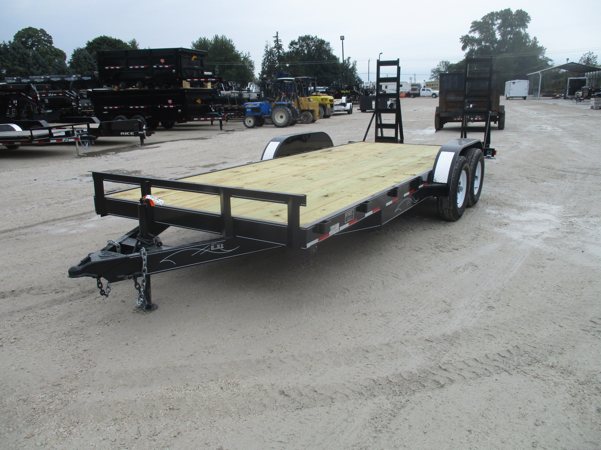 2020 Wesco 82x20 Equipment