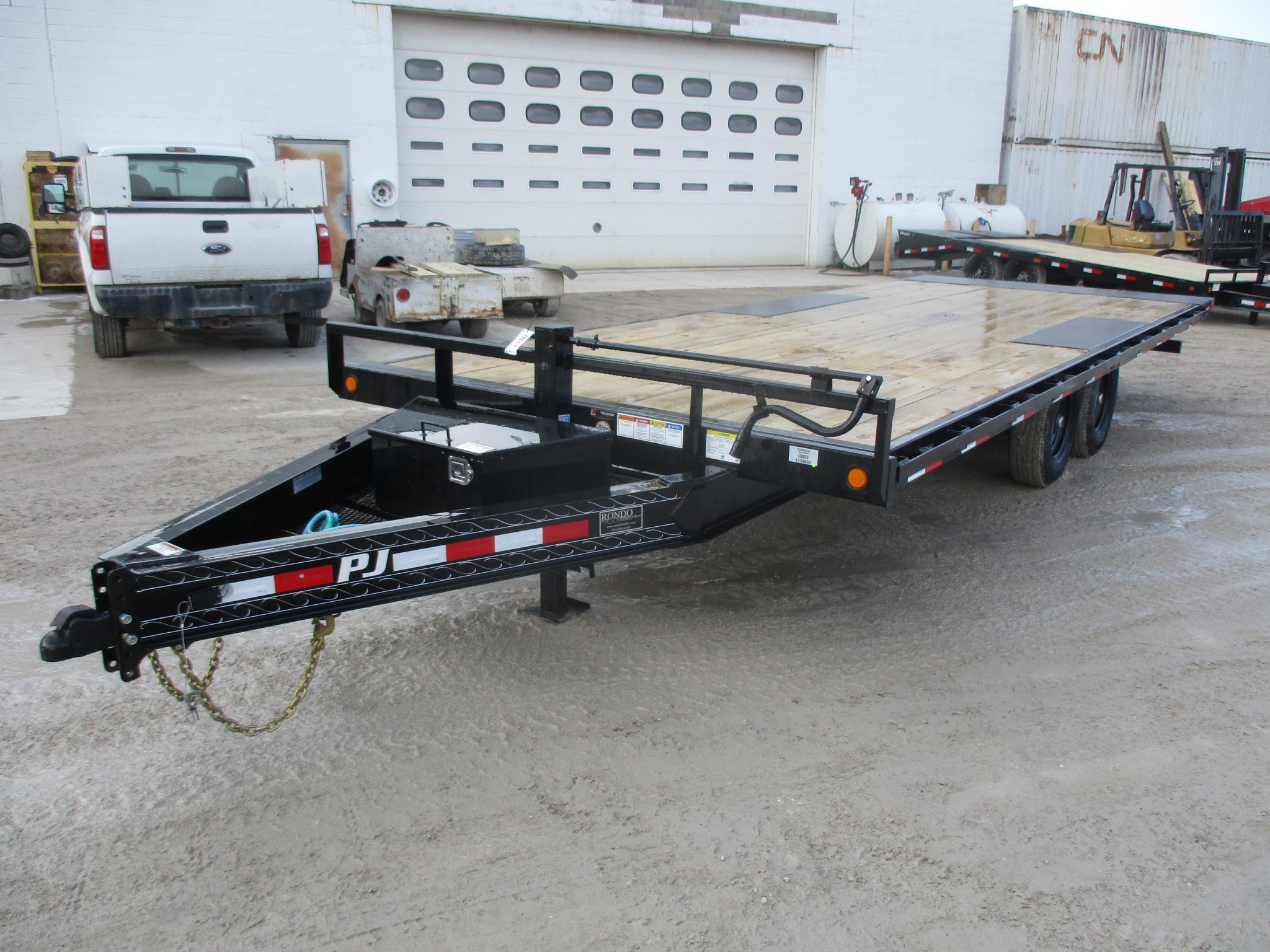 2020 PJ Trailer 102x22 T8 Equipment Deckover Tilt T8J2272BSTKR