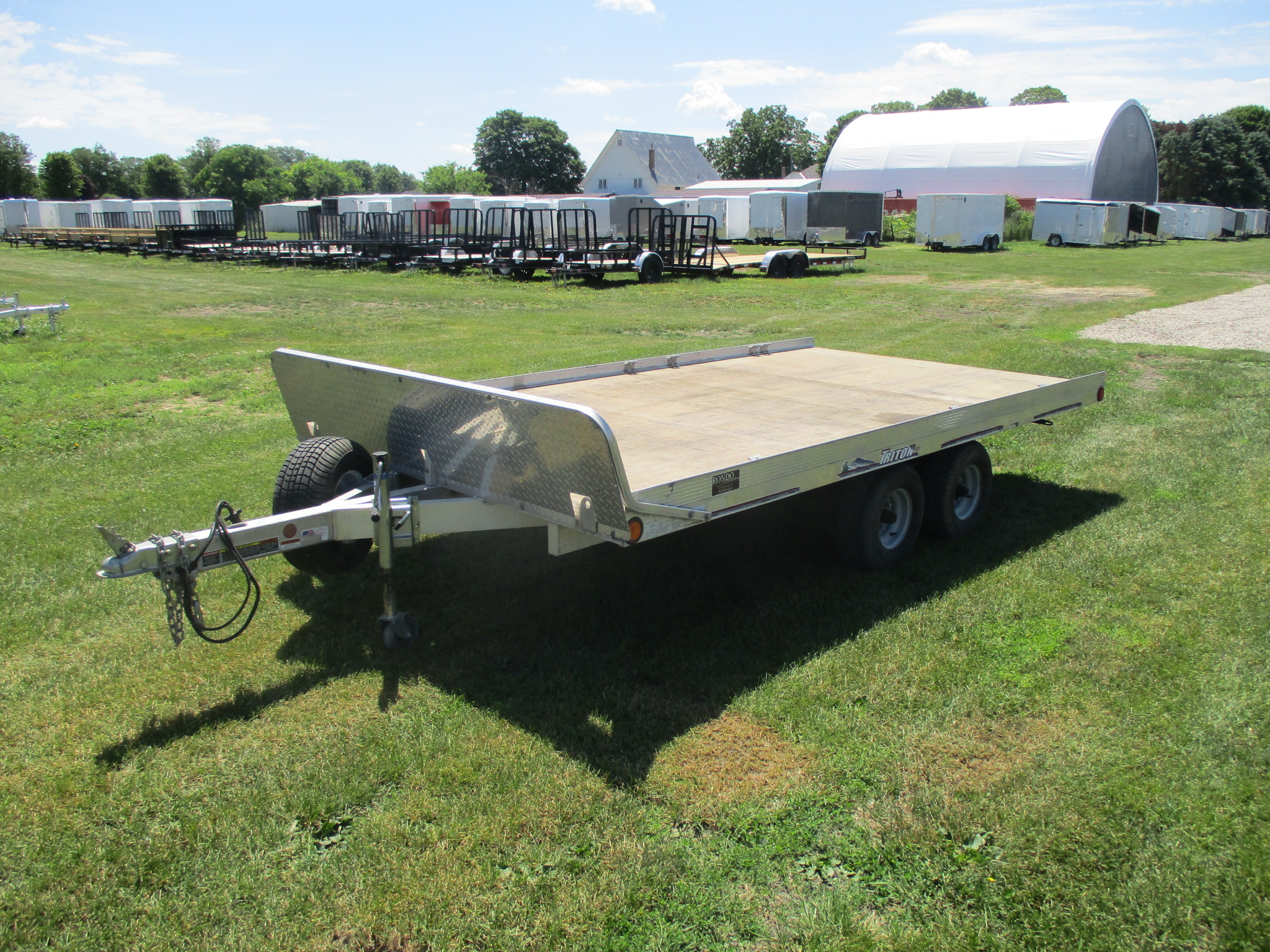 2009 Triton 79x12.8  Utility ATV128-2EB/SBD