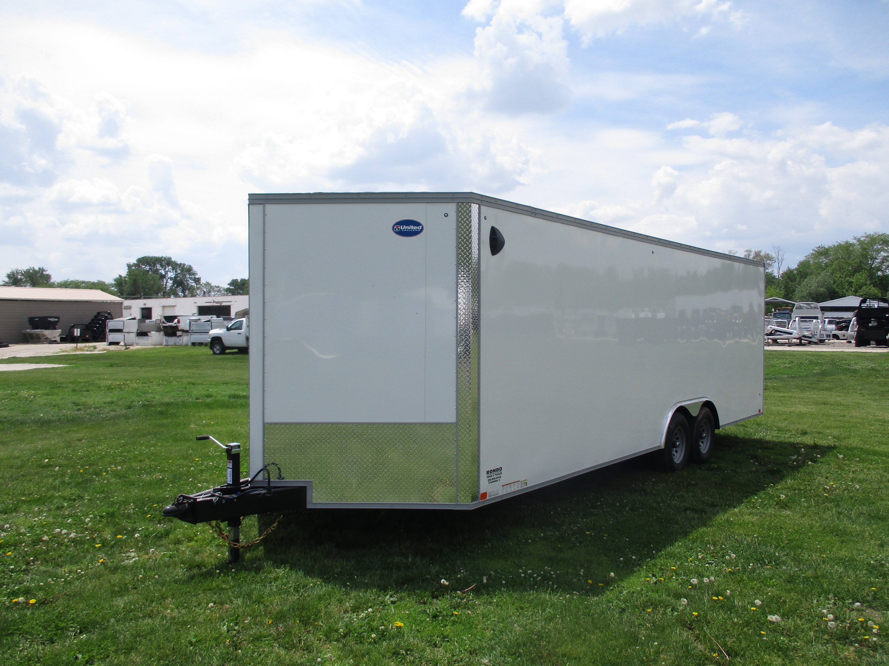 2022 United 8.5x27  Enclosed Car Hauler XLTV-8.527TA50-S