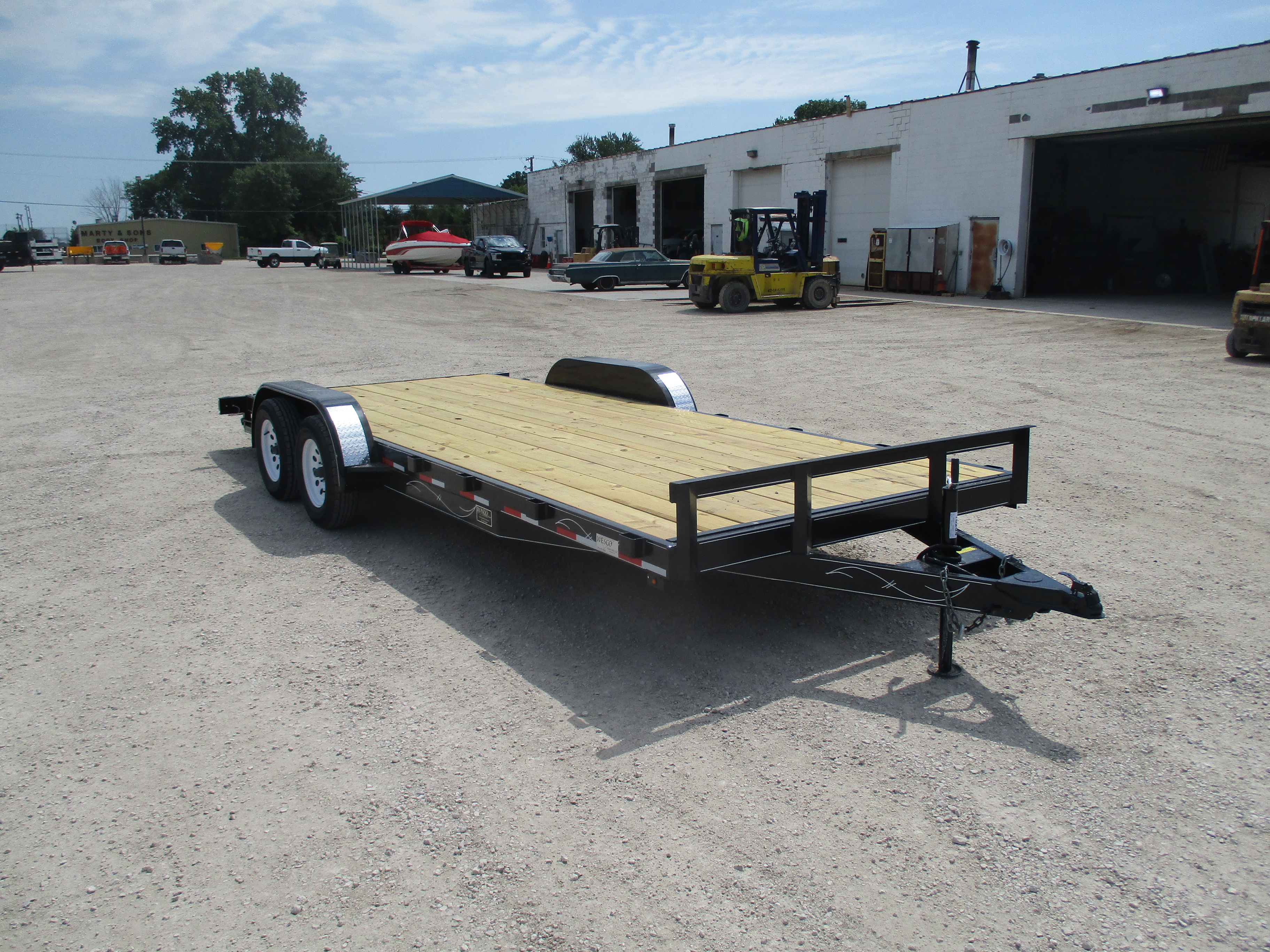 愛媛のポンコツトレーラー 2021 Wesco 82x20' Car Hauler :: Rondo Trailer