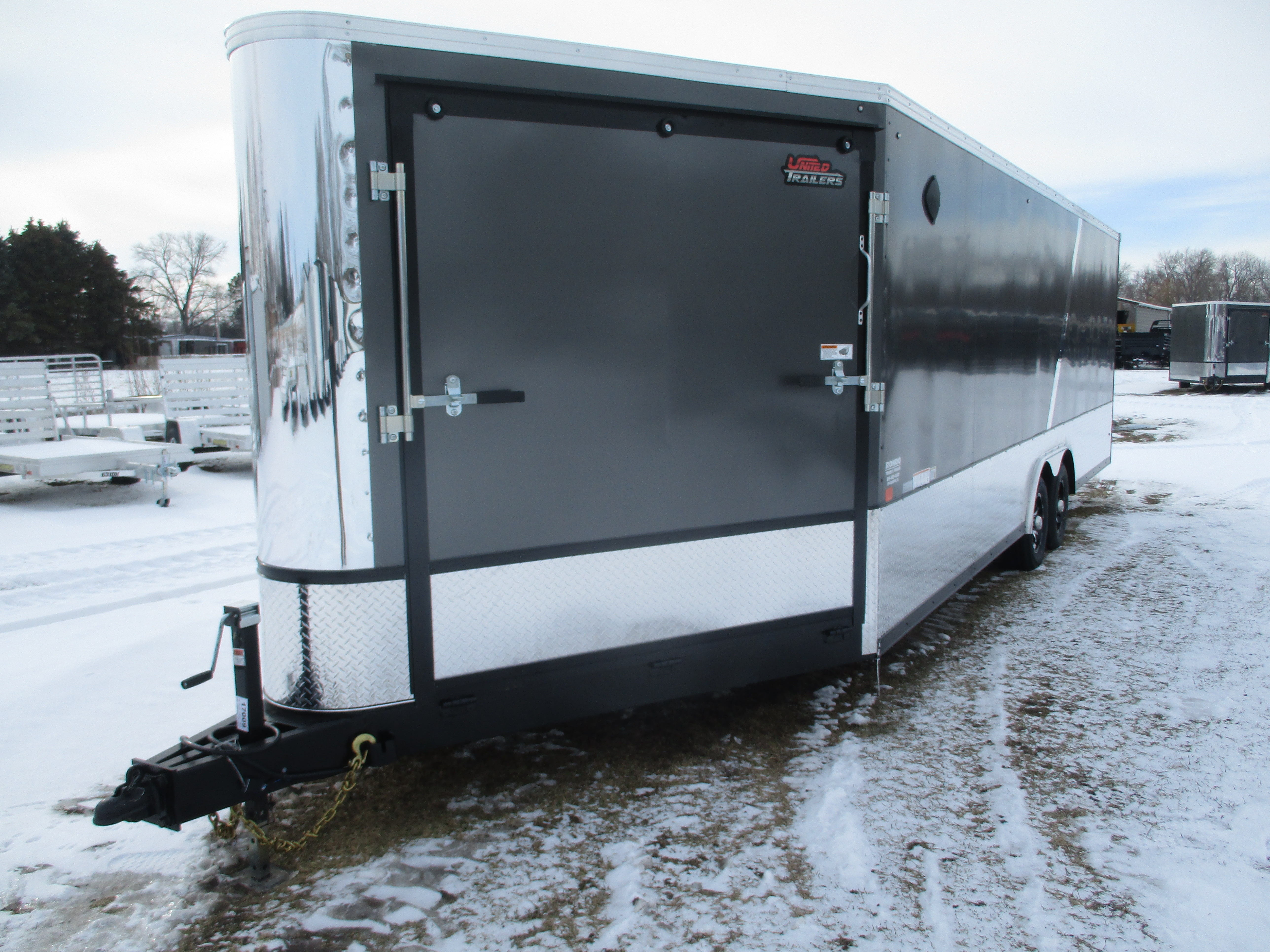 2022 United 8.5x30  Enclosed Car Hauler XC-8.530TA52-T
