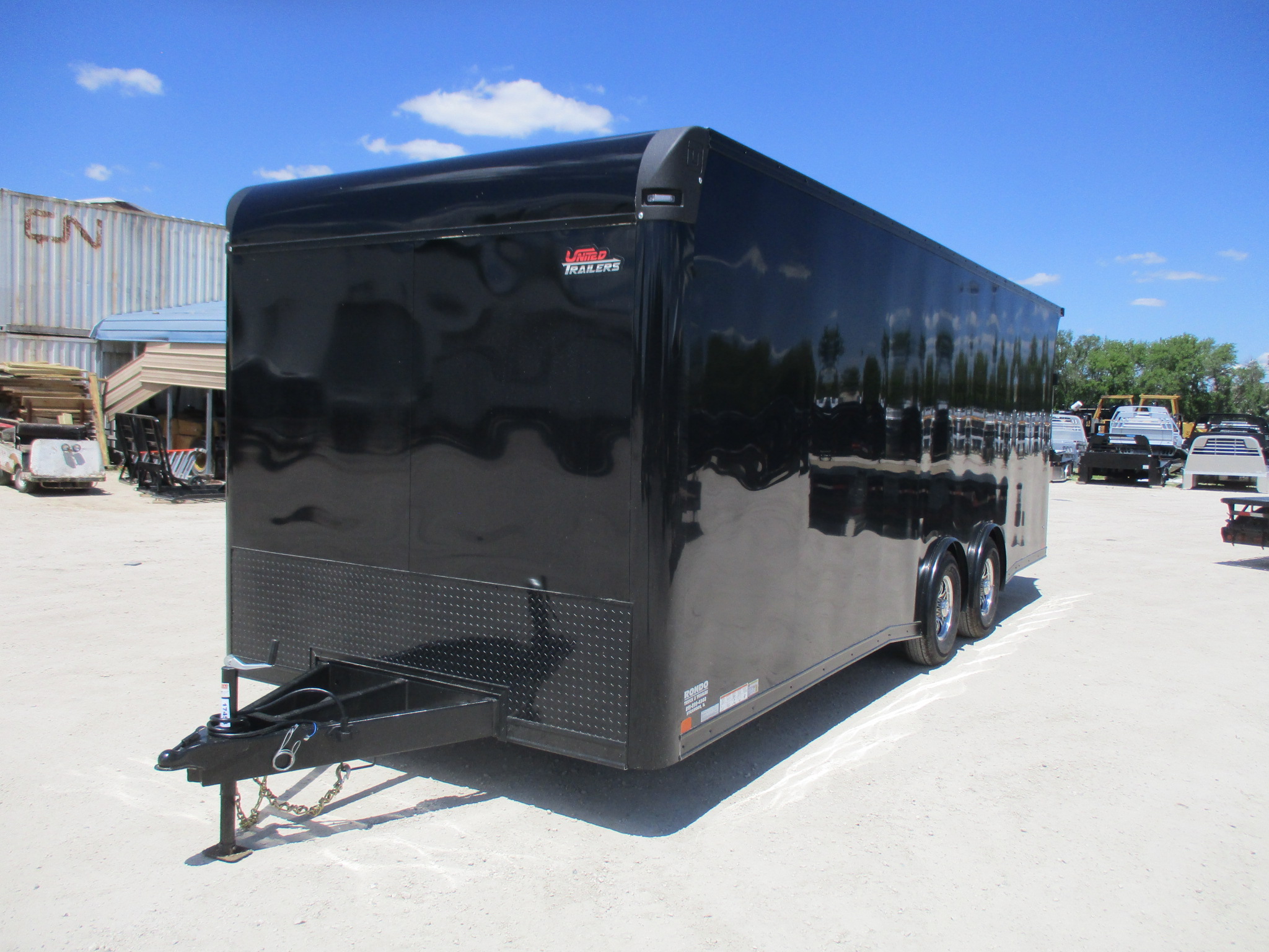 2022 United 8.5x24  Enclosed Car Hauler CLA-8.524TA52-B