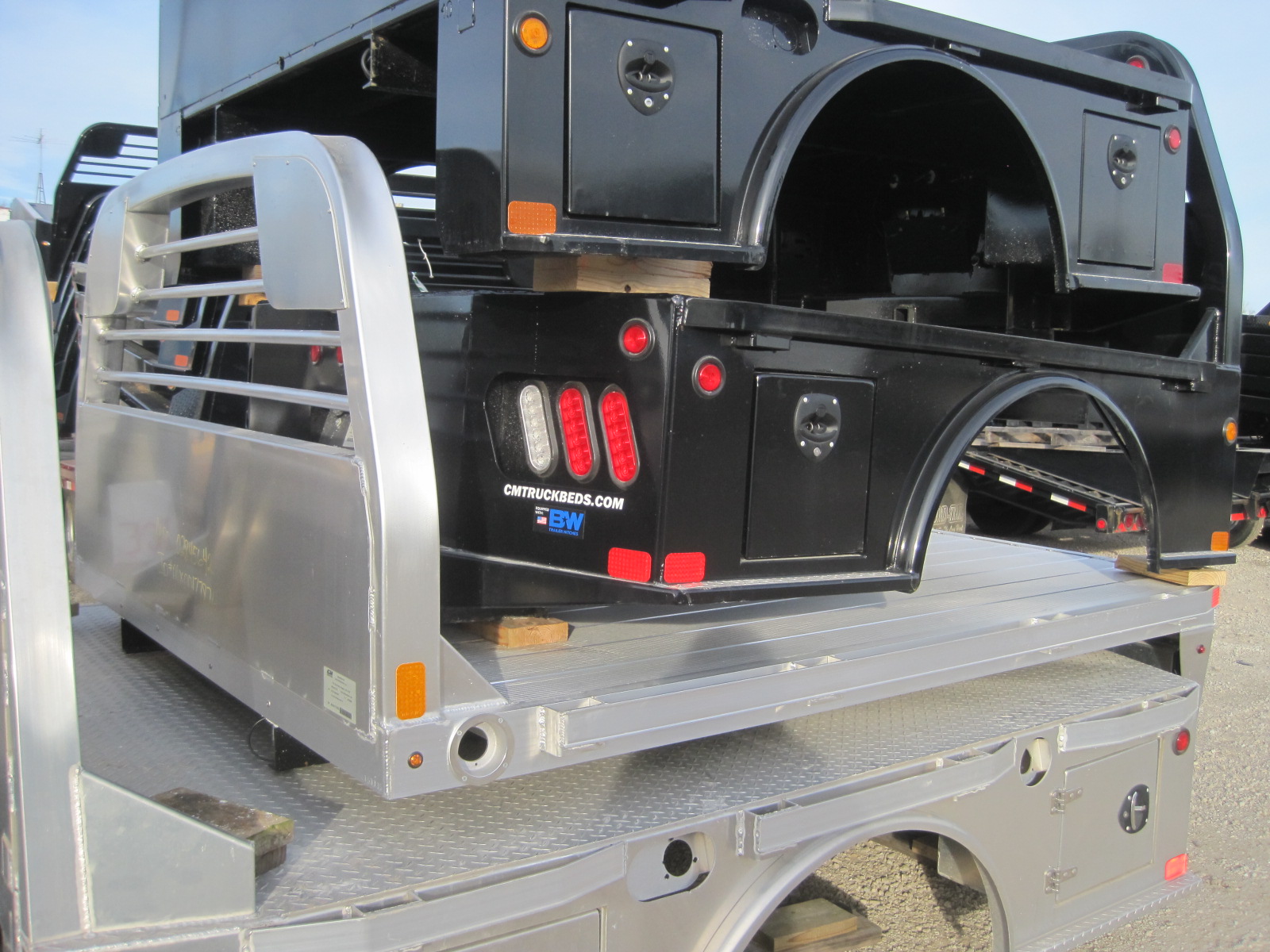 NEW CM 8.5 x 84 ALRD Truck Bed