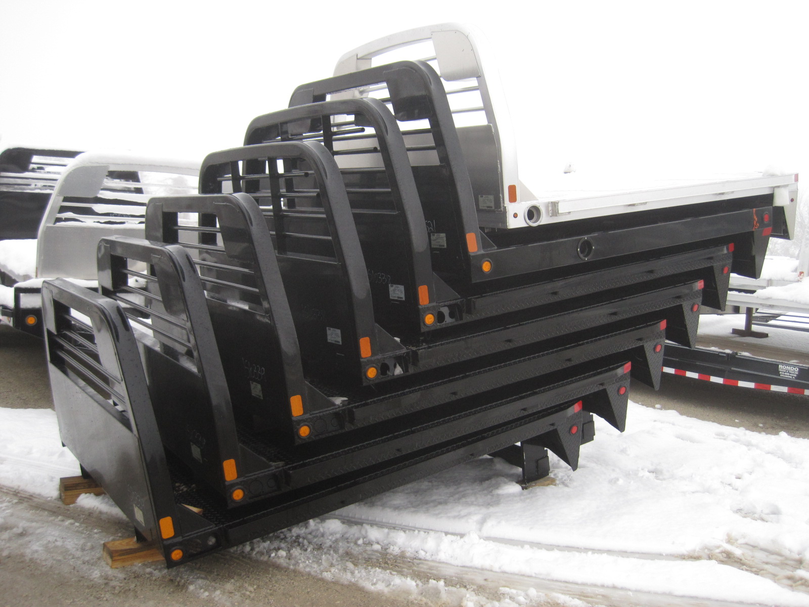 NEW CM 8.5 x 84 ALRD Truck Bed