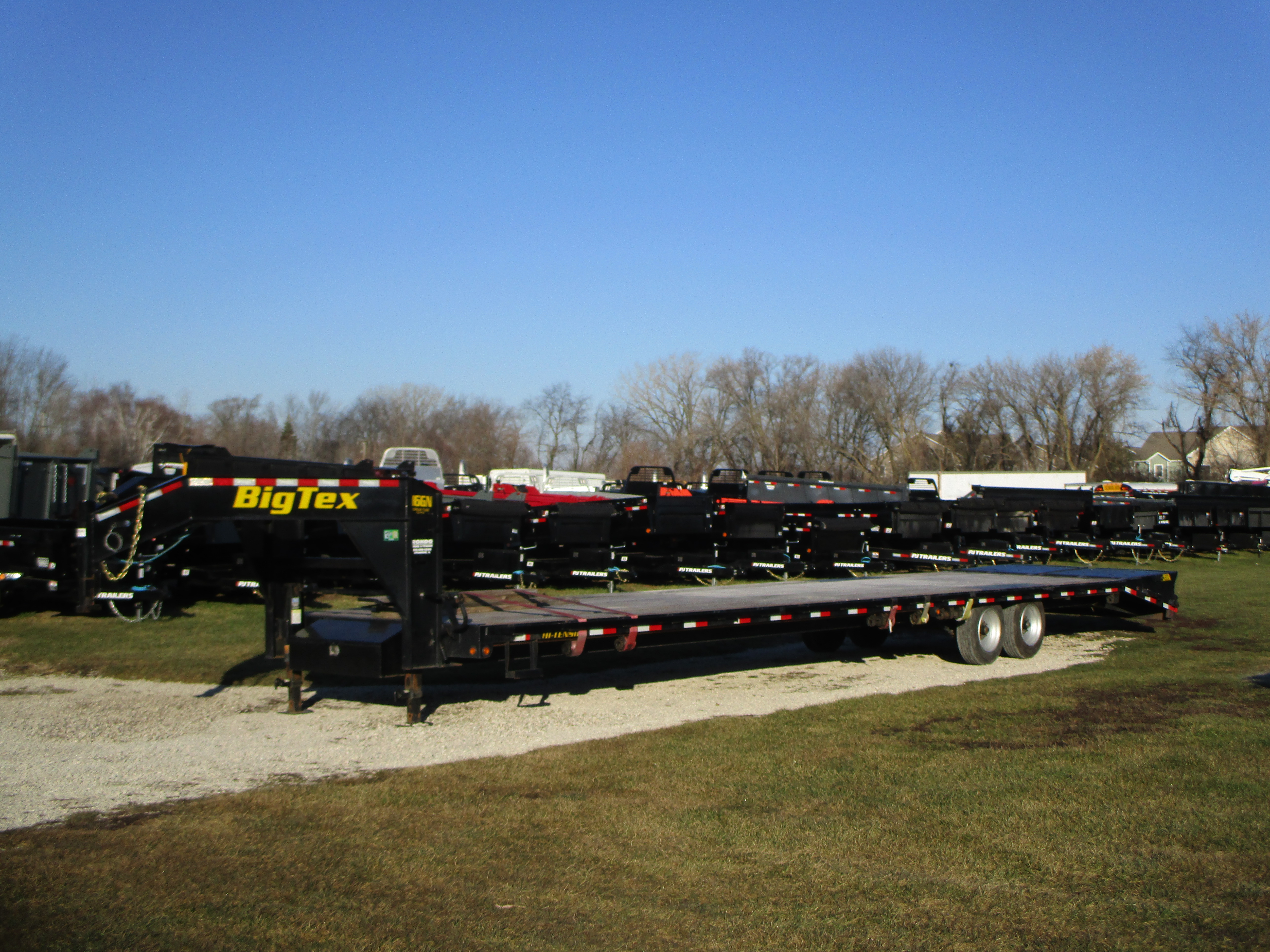 2023 Big Tex 102x40  Gooseneck 16GN-35BK+5MR