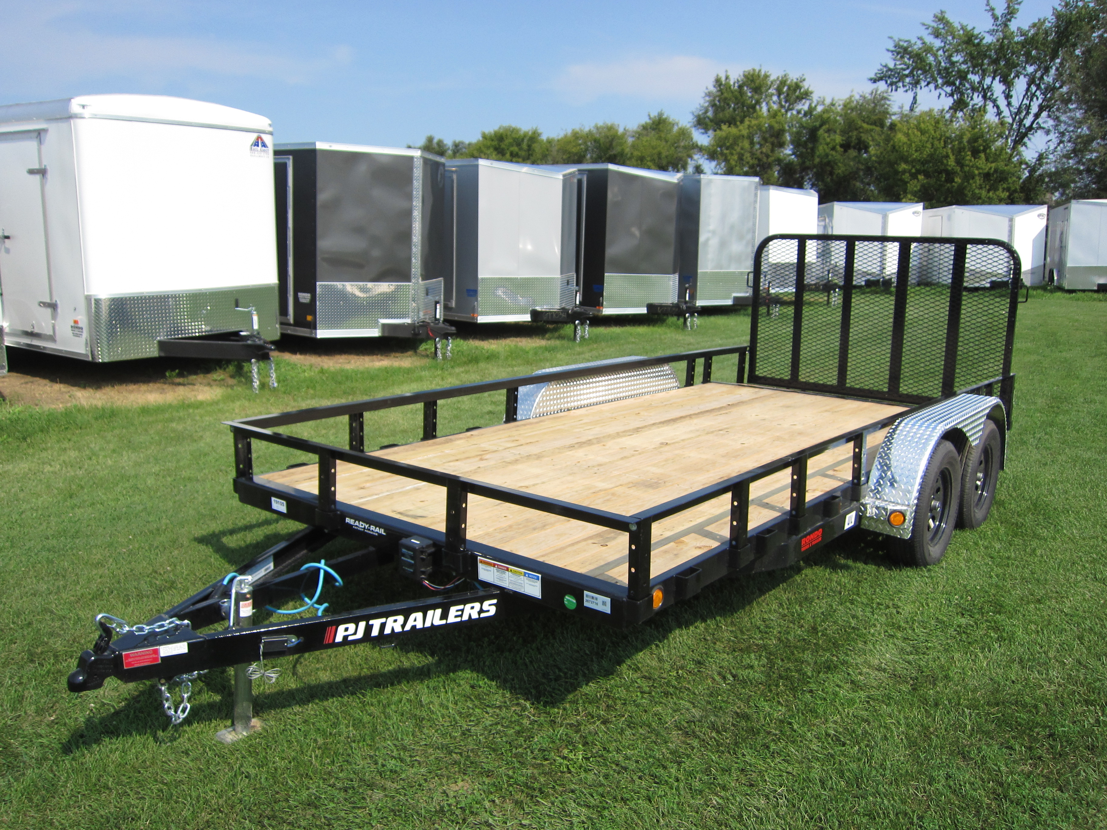 2025 PJ Trailer 83x16' UL Utility UL21632ESBK :: Rondo Trailer