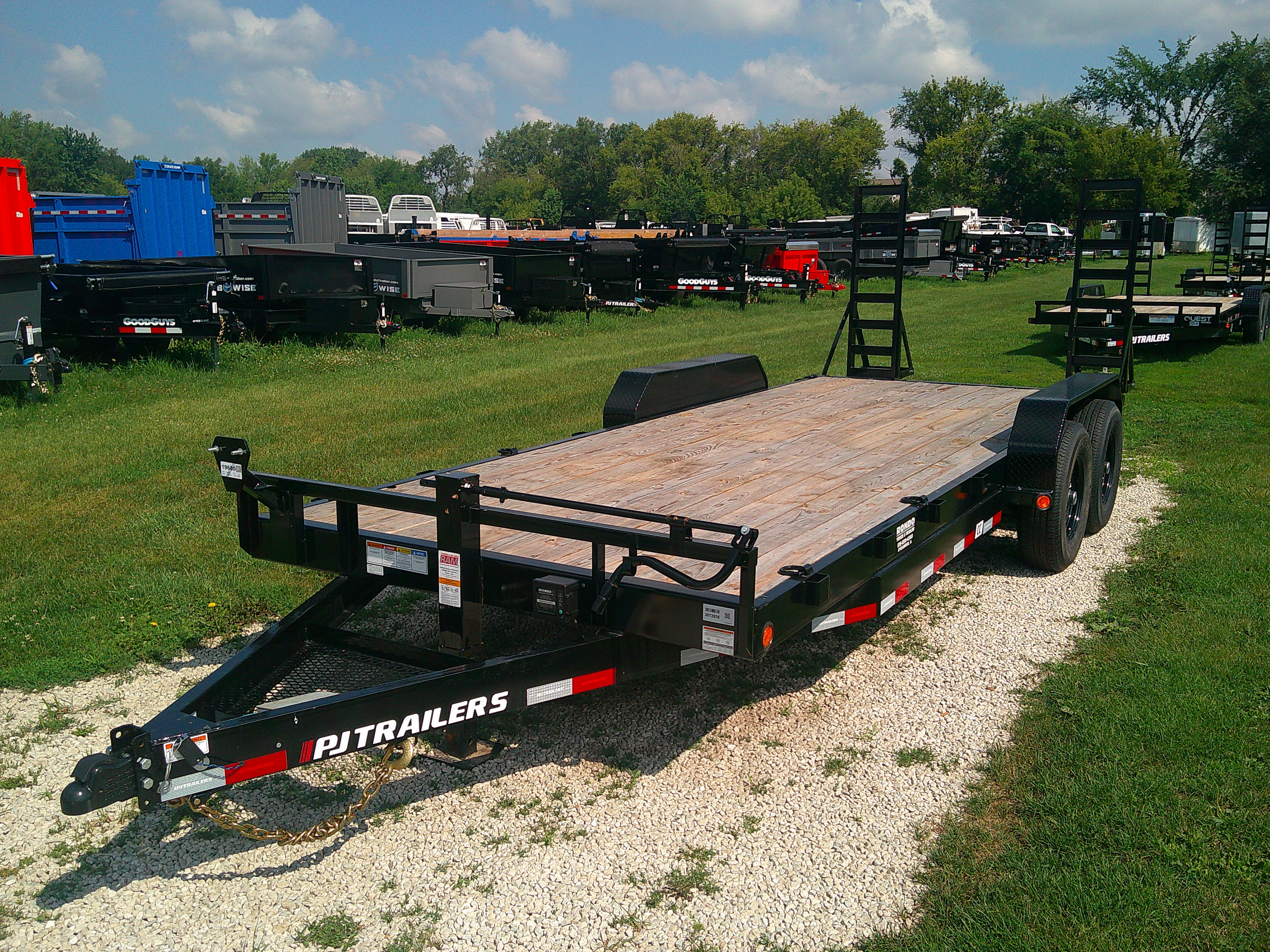 2026 PJ Trailer 83x20 CC Equipment CCJ2072BSBK