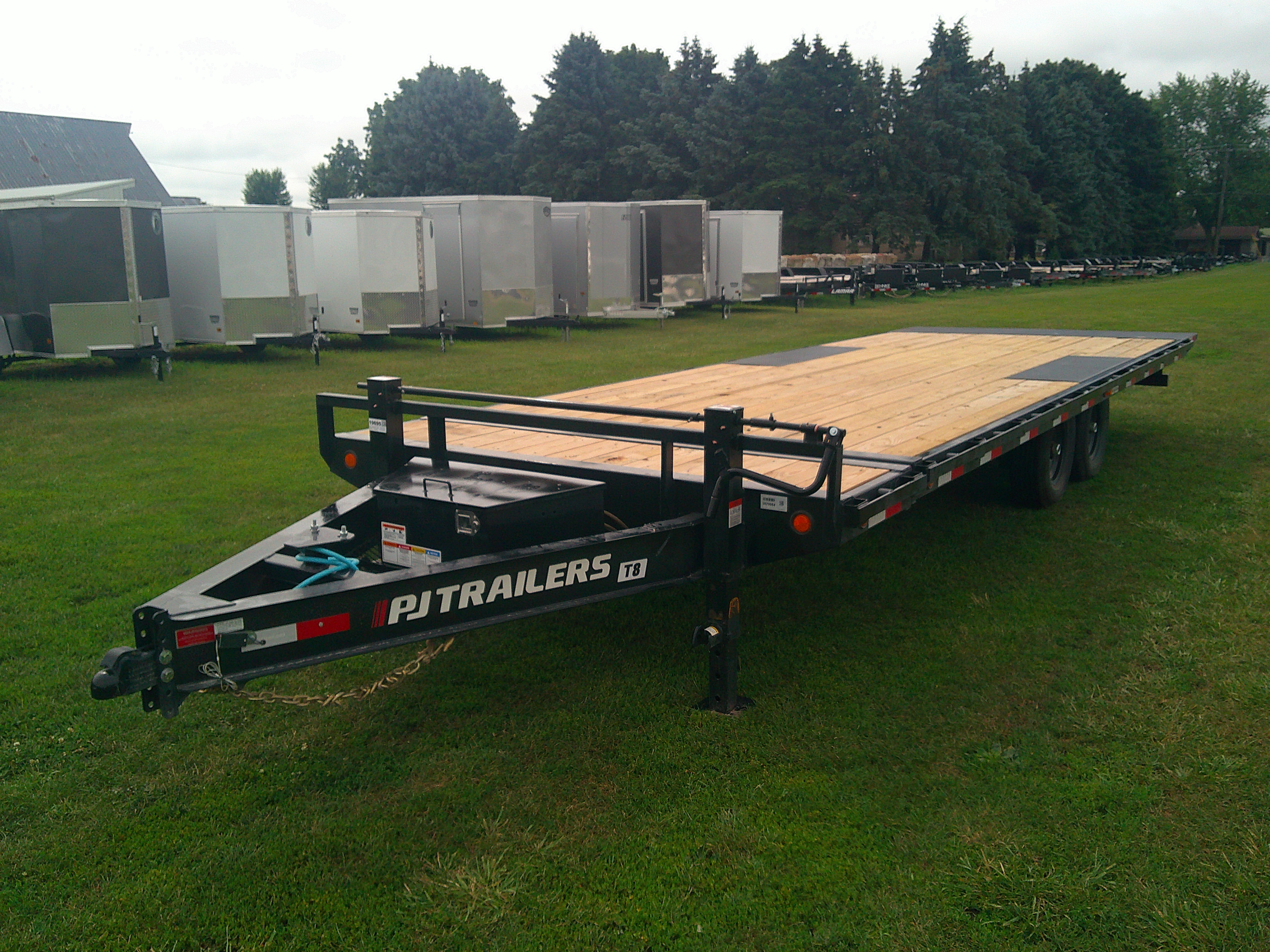 2026 PJ Trailer 102x24 T8 Equipment Deckover Tilt T8J2472BSTK-JA20