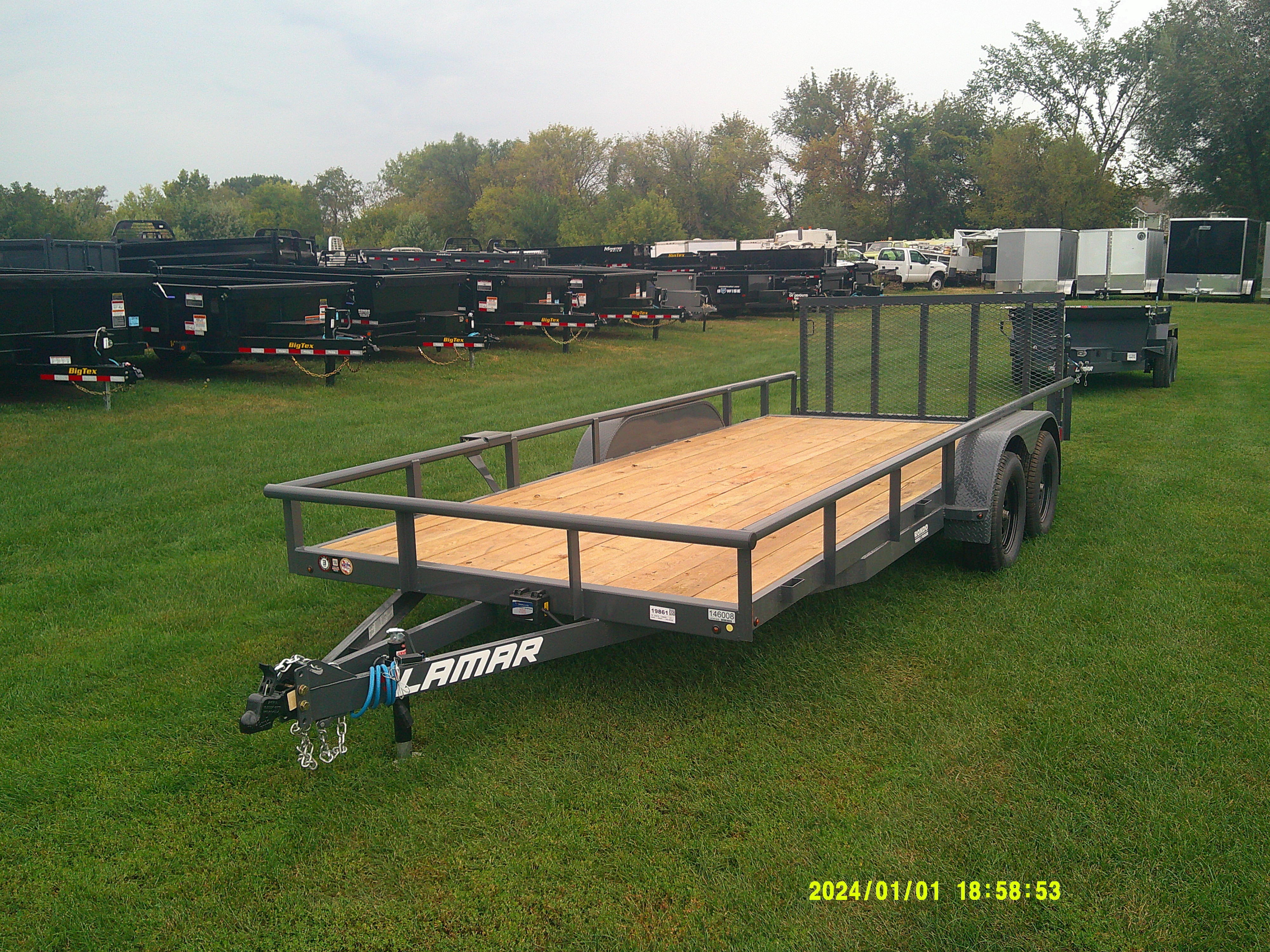 2026 Lamar 83x18  Utility UC831823