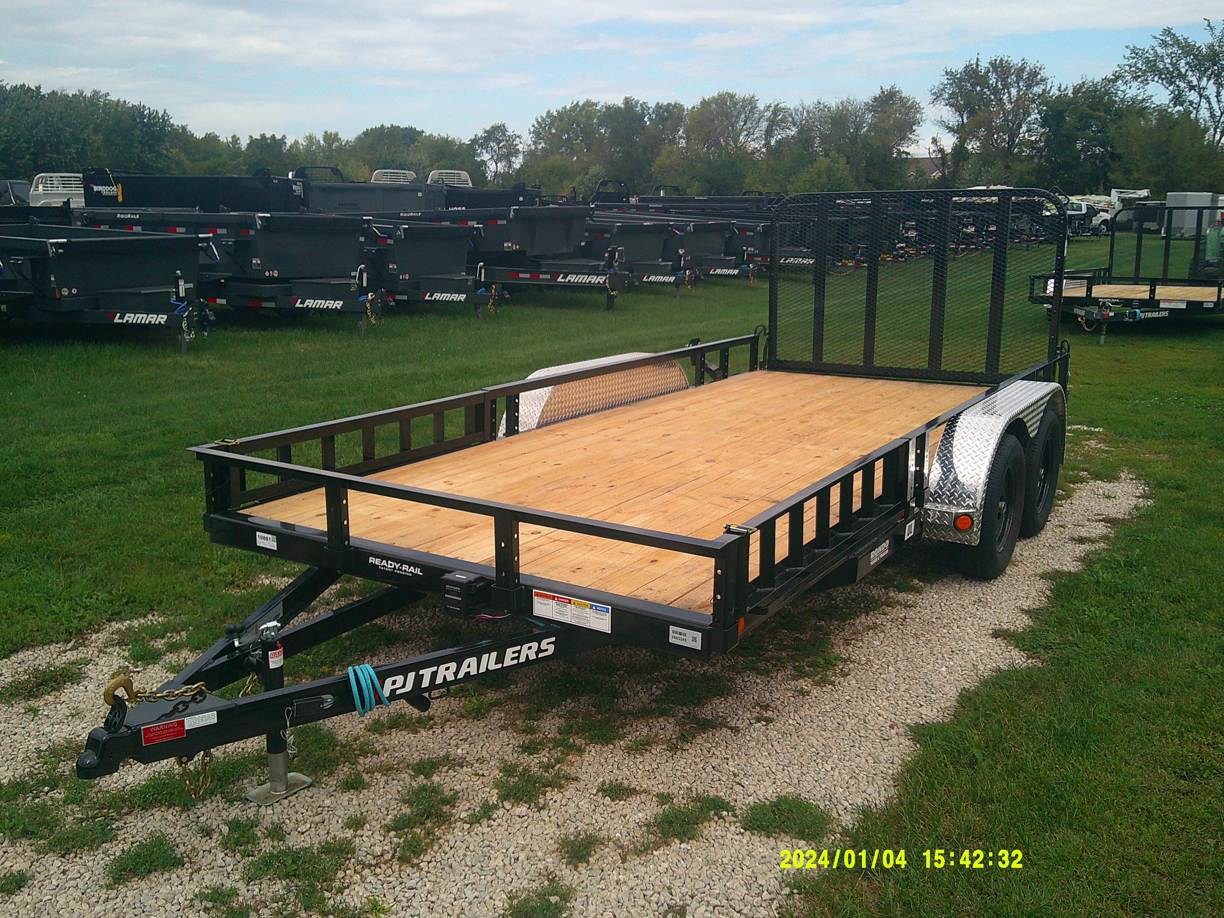 2026 PJ Trailer 83x16 UL Utility UL21632BSFK-ATVR-SP02