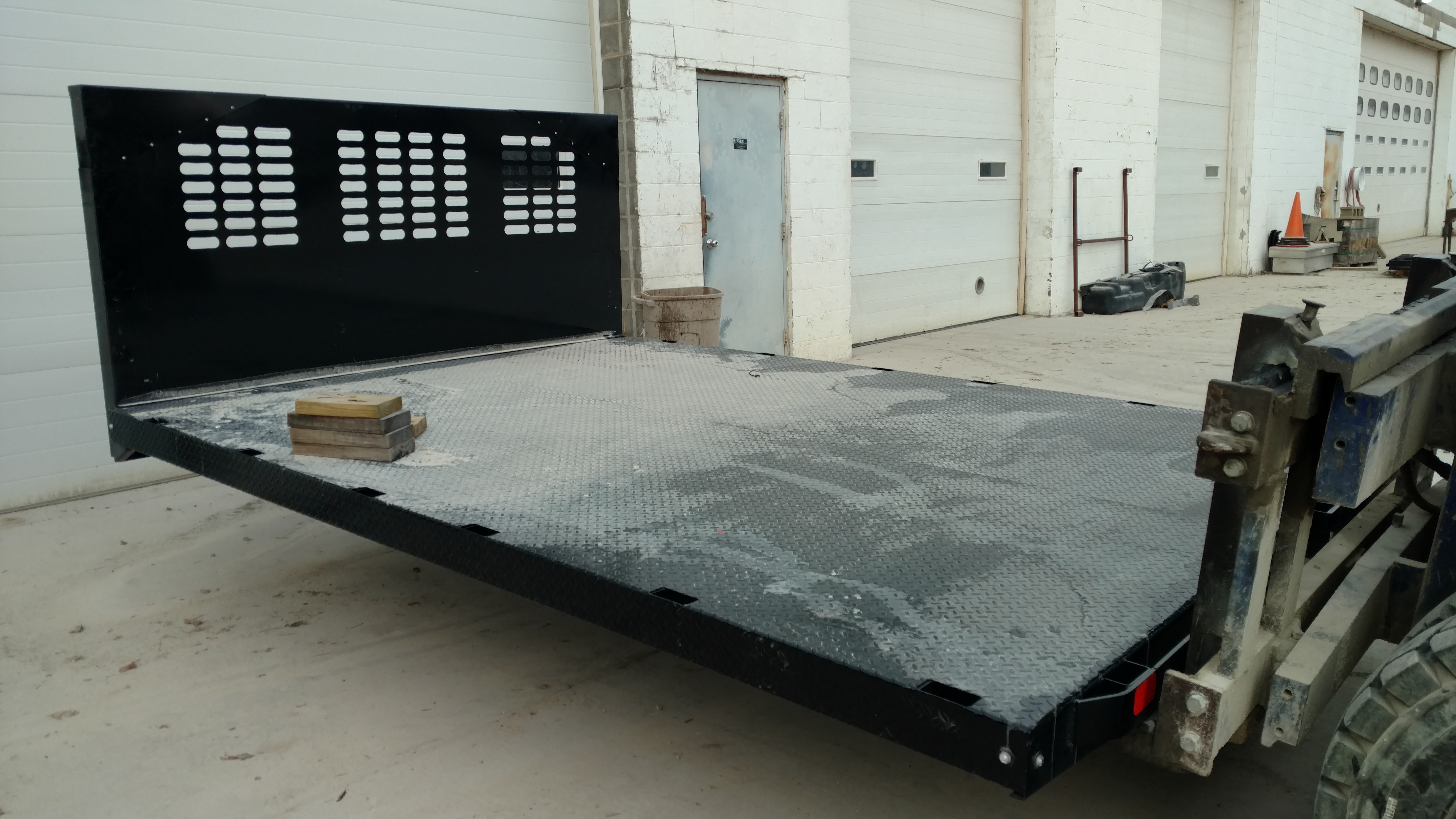 NEW CM 10 x 96 PL Truck Bed