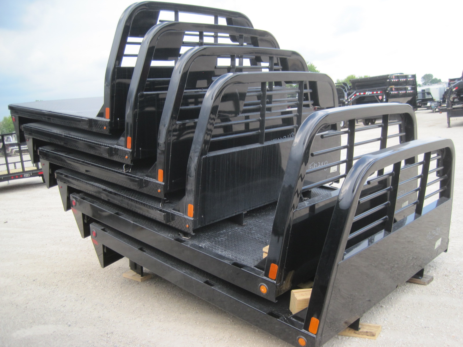NEW CM 7 x 84 RD Flatbed Truck Bed