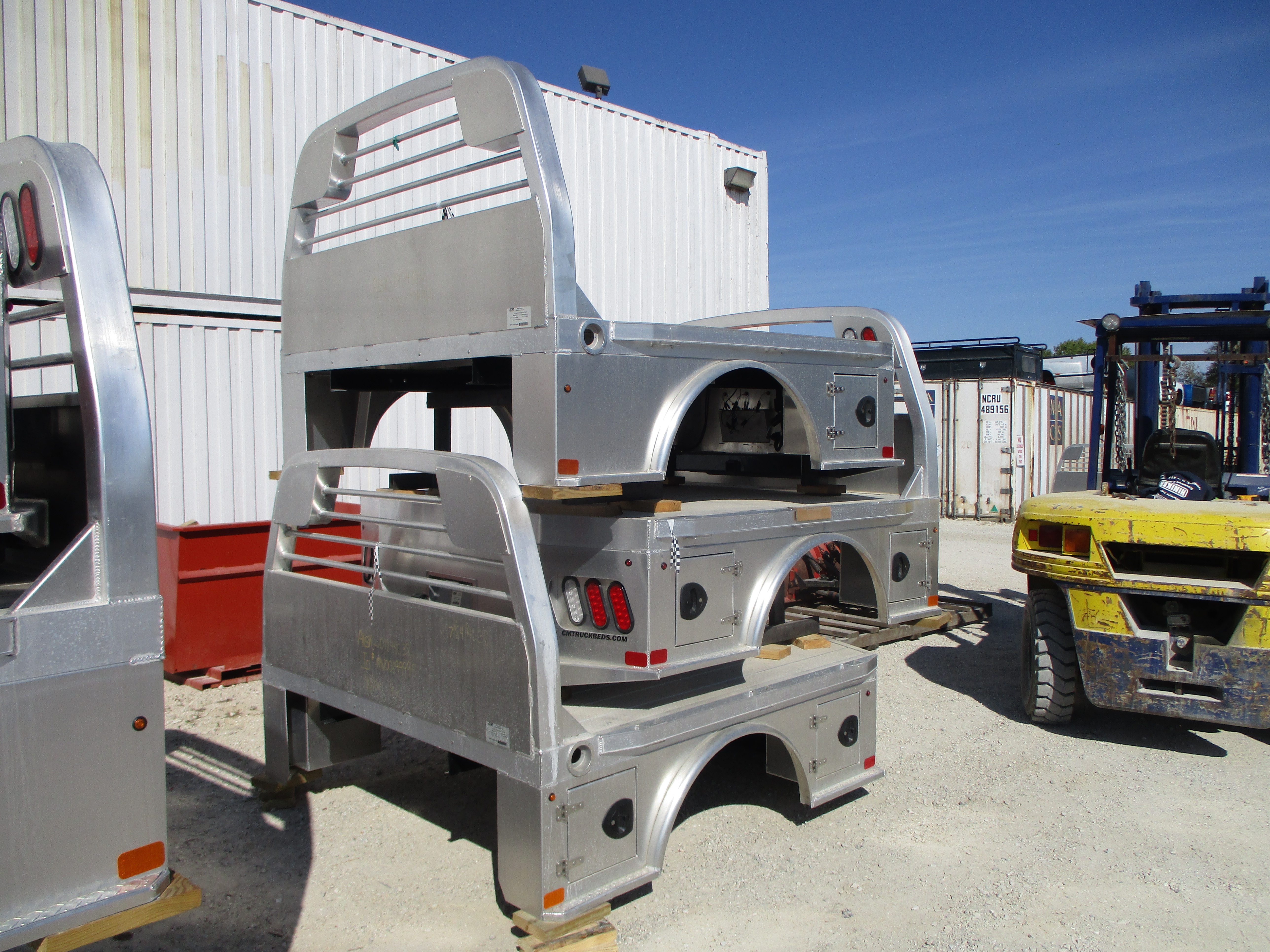 NEW CM 7 x 84 ALSK Truck Bed