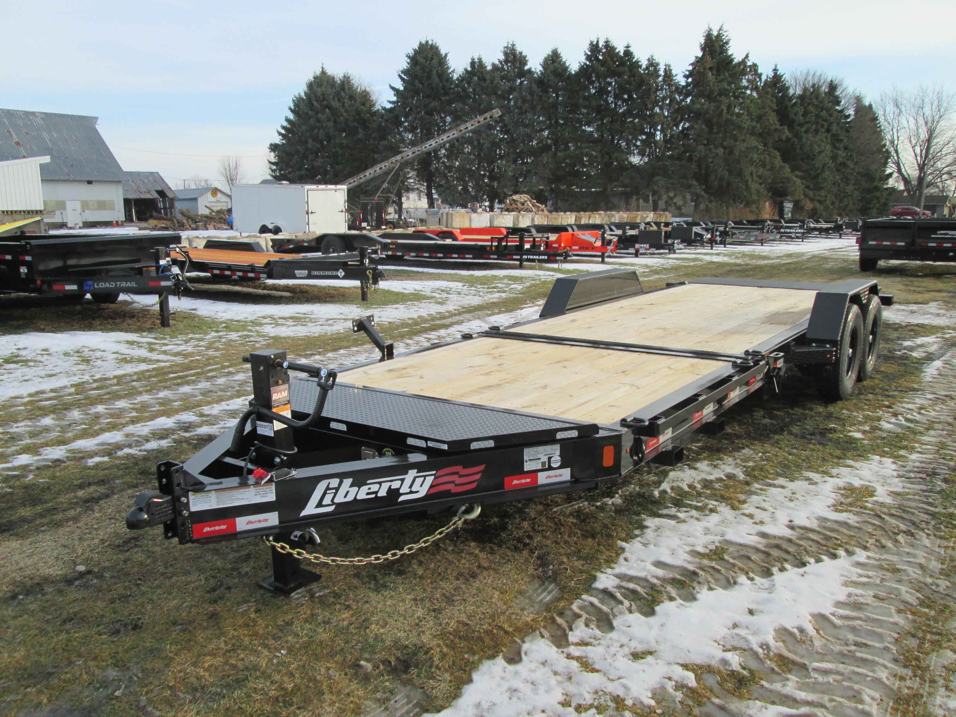 2026 Liberty 83x22  Equipment Tilt LT14K83X22SPB8WF