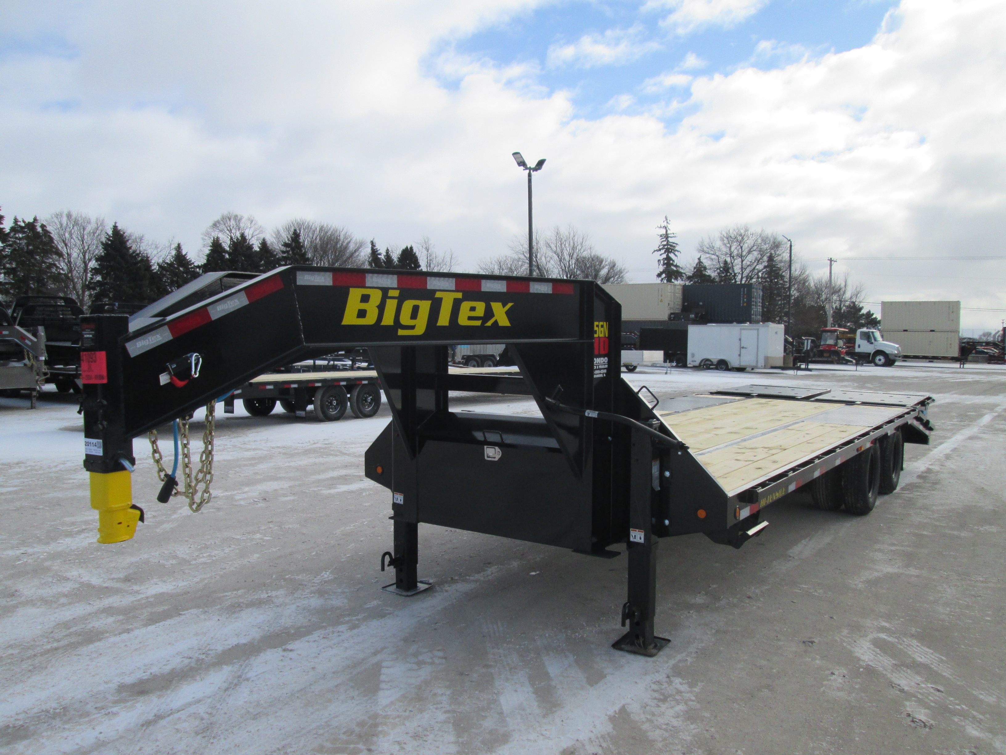 2026 Big Tex 102x25  Gooseneck 25GN-25D5A-MRBK