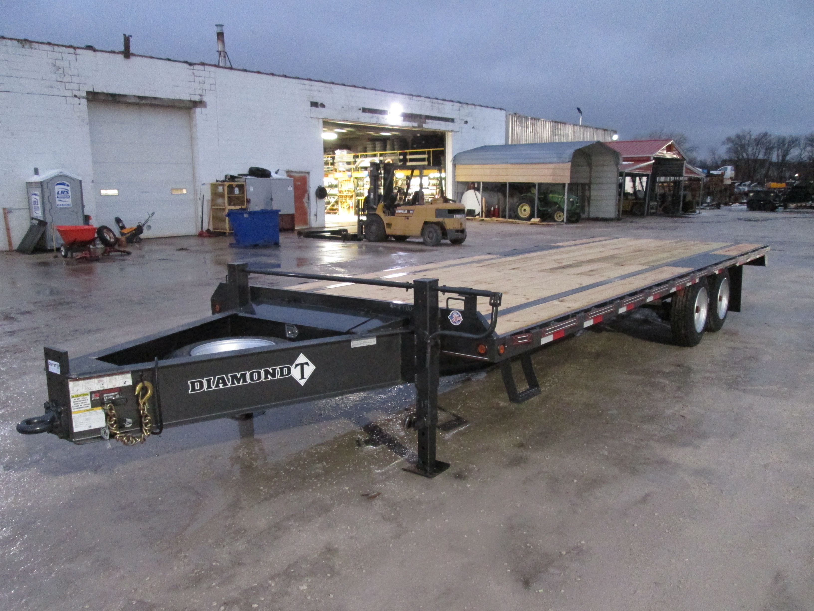 2026 Diamond T 102x24  Equipment Deckover 10224SWF175P