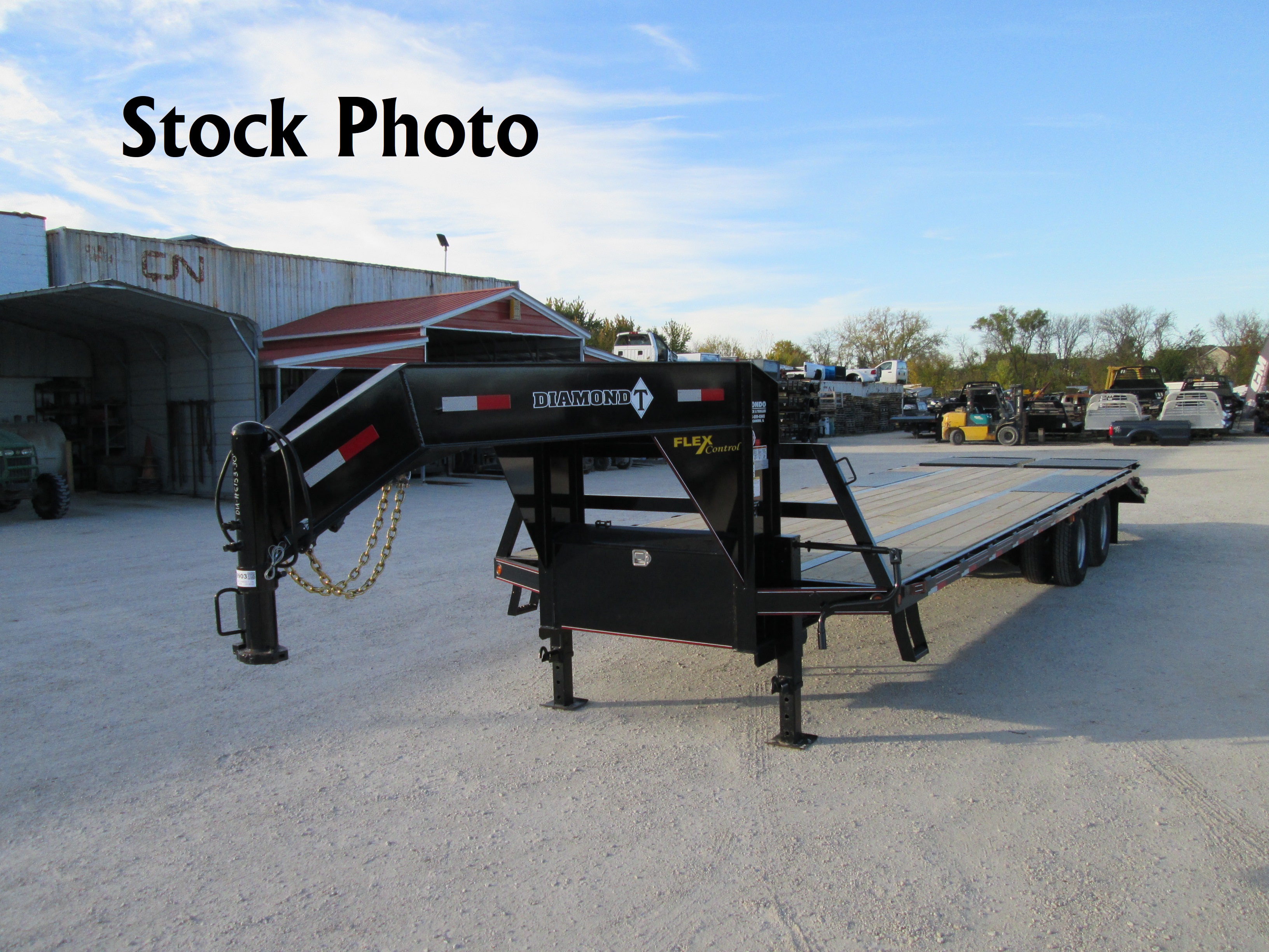 2026 Diamond T 102x32  Gooseneck 10232DTF240