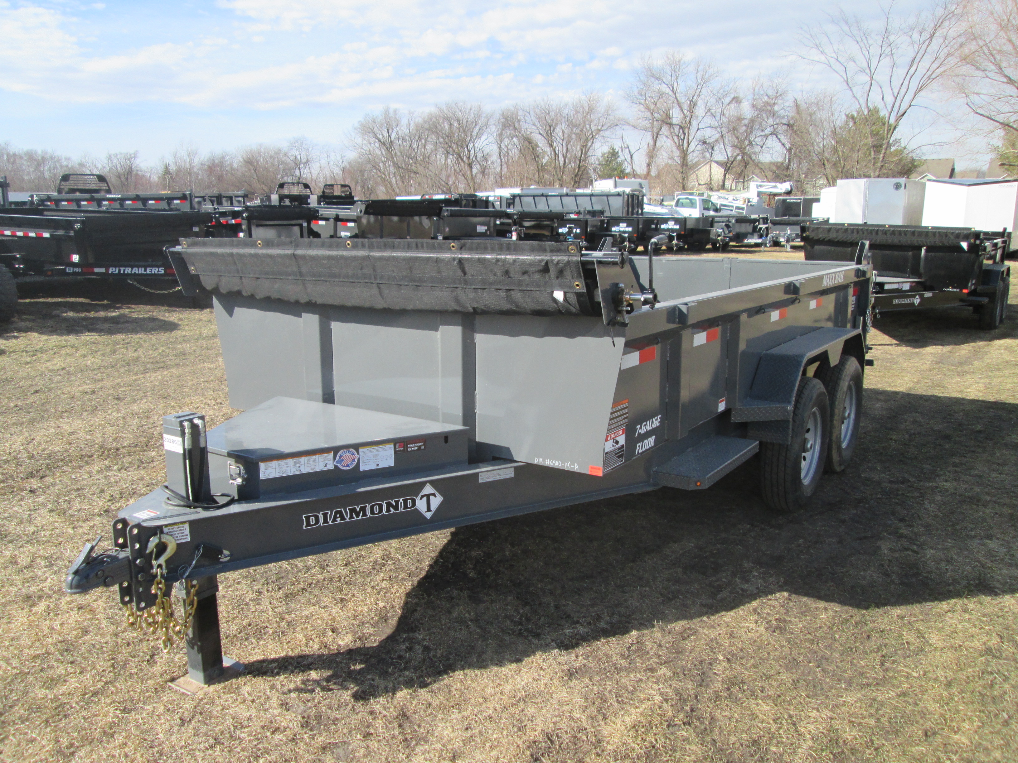 2026 Diamond T 83x14  Dump 8314DMP140