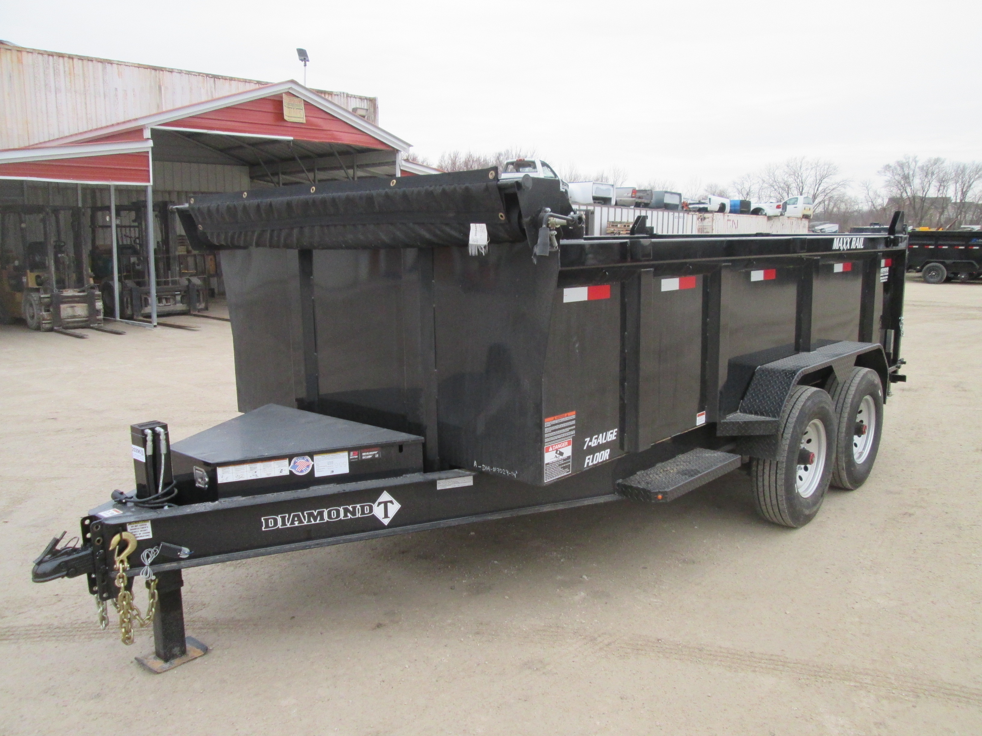 2026 Diamond T 83x14  Dump 8314DMP160-36