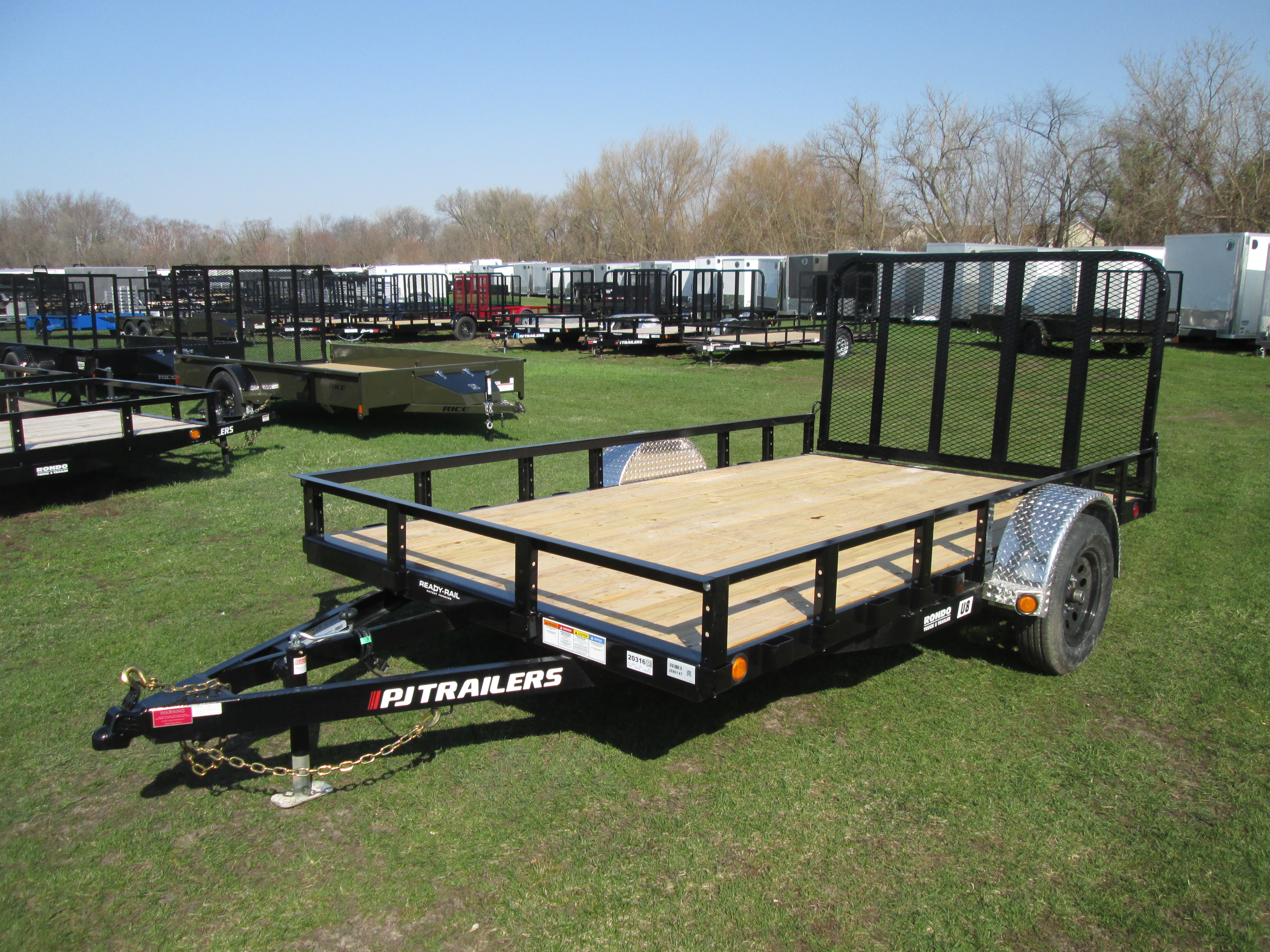 2026 PJ Trailer 83x12 U8 Single Axle Utility U821231DSGK