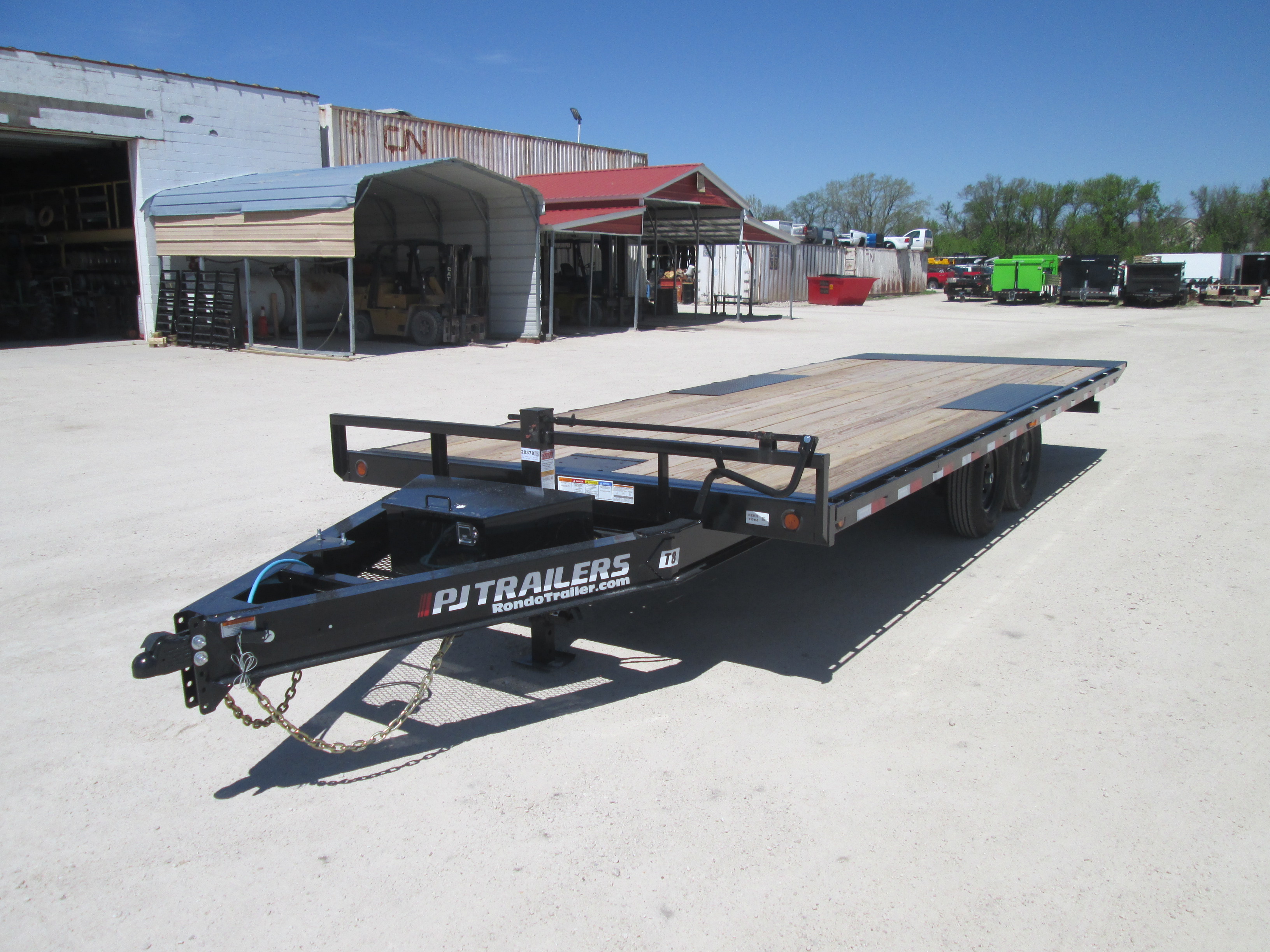 2026 PJ Trailer 102x22 T8 Equipment Deckover Tilt T8J2272BSTK-WN01