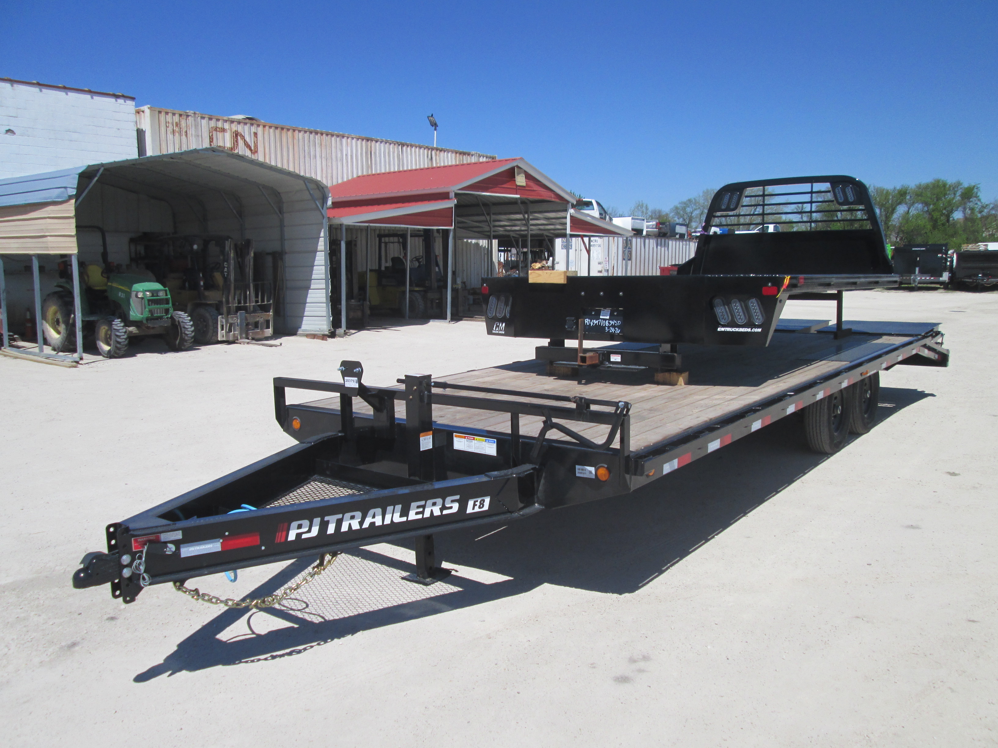 2026 PJ Trailer 102x24 F8 Equipment Deckover F8J2472BSYK