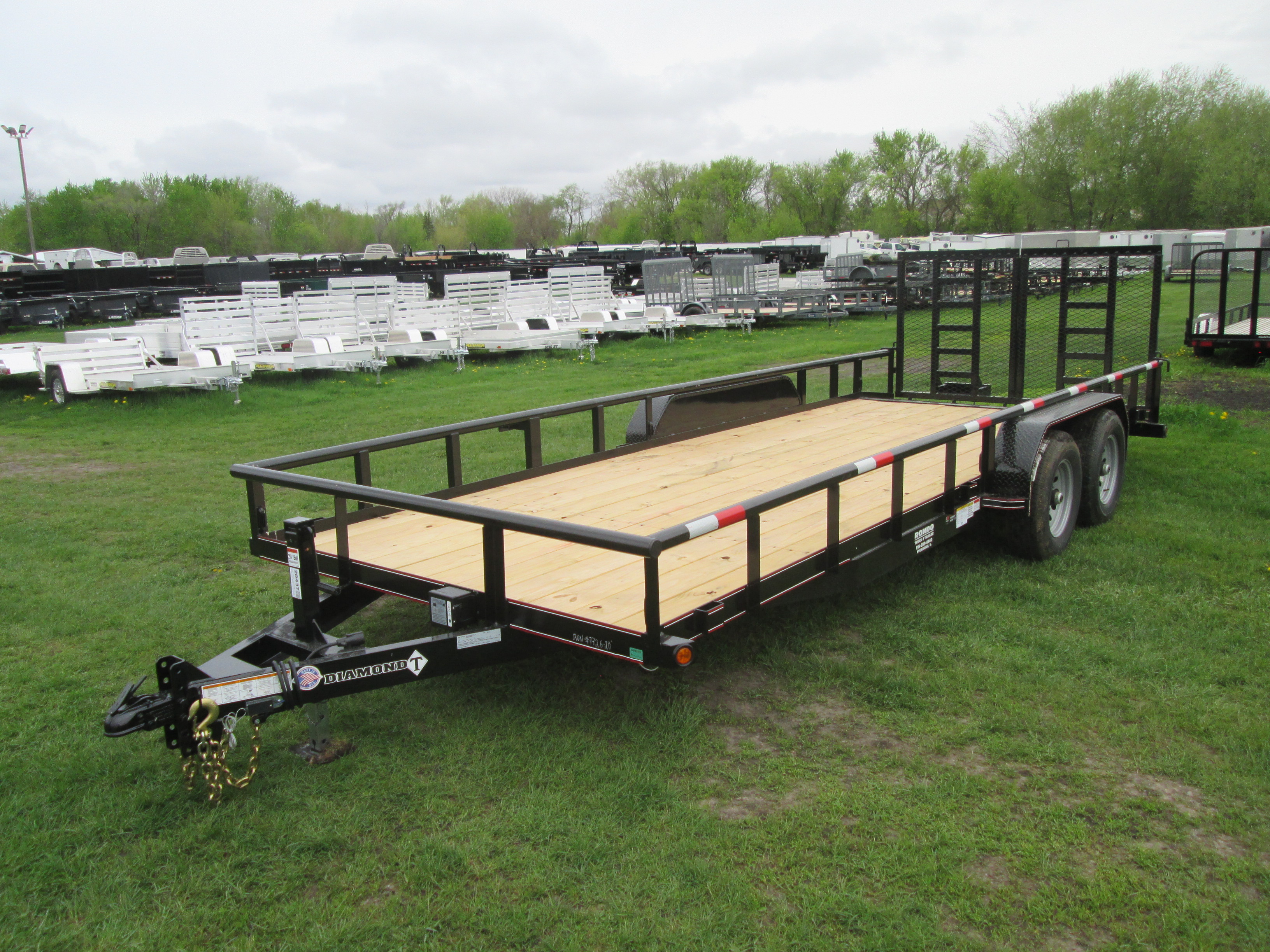 2026 Diamond T 83x20  Utility 8320HU104