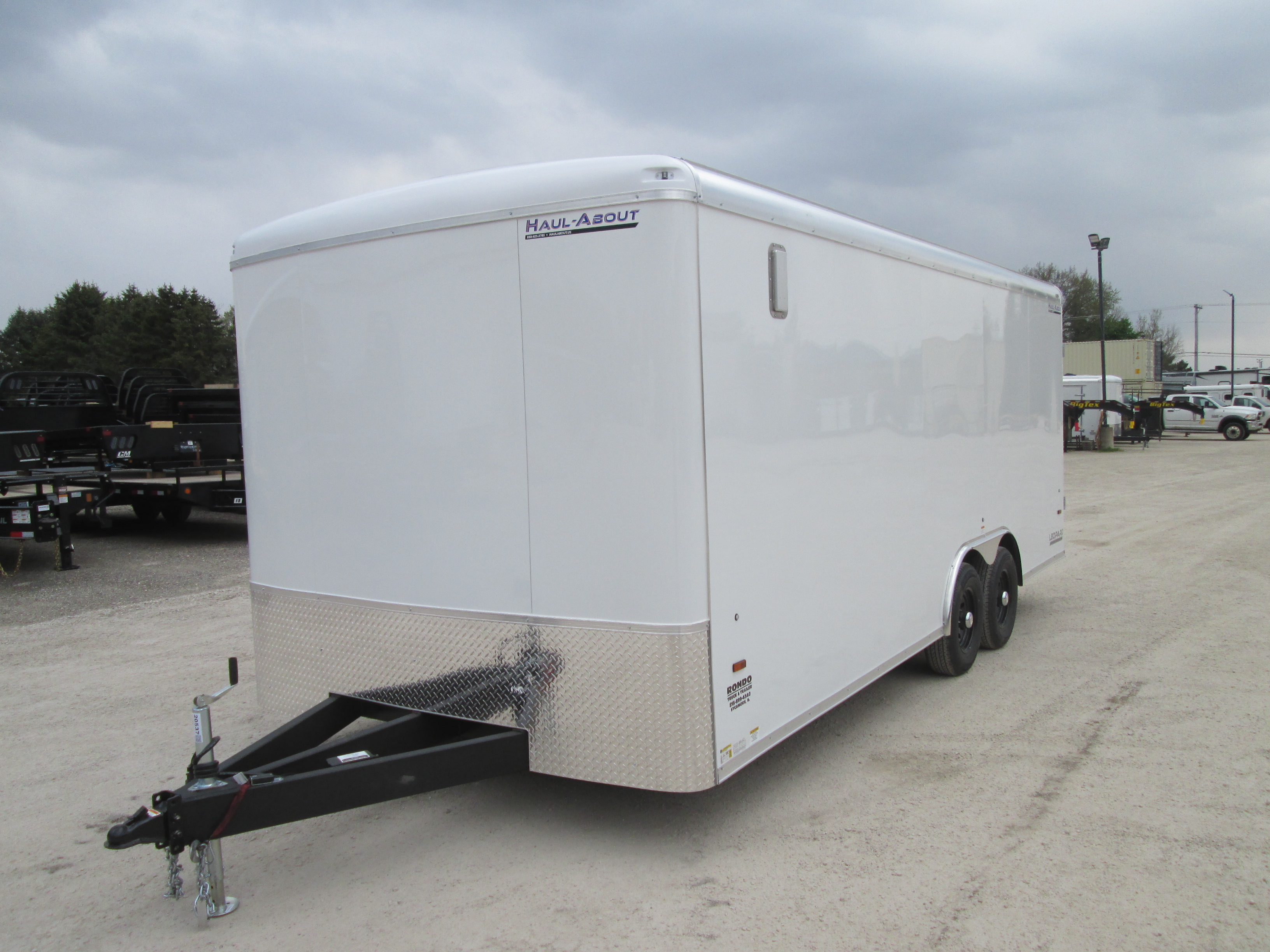 2027 Haul-About 8.5x20  Enclosed Car Hauler LPD8520TA3