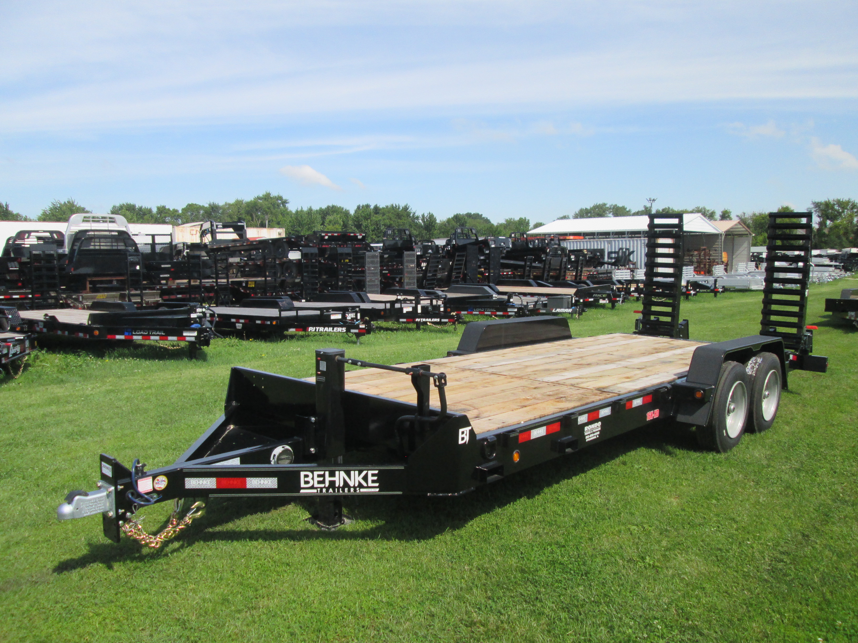 2026 Behnke Trailers 83x20  Equipment CBCT2016E