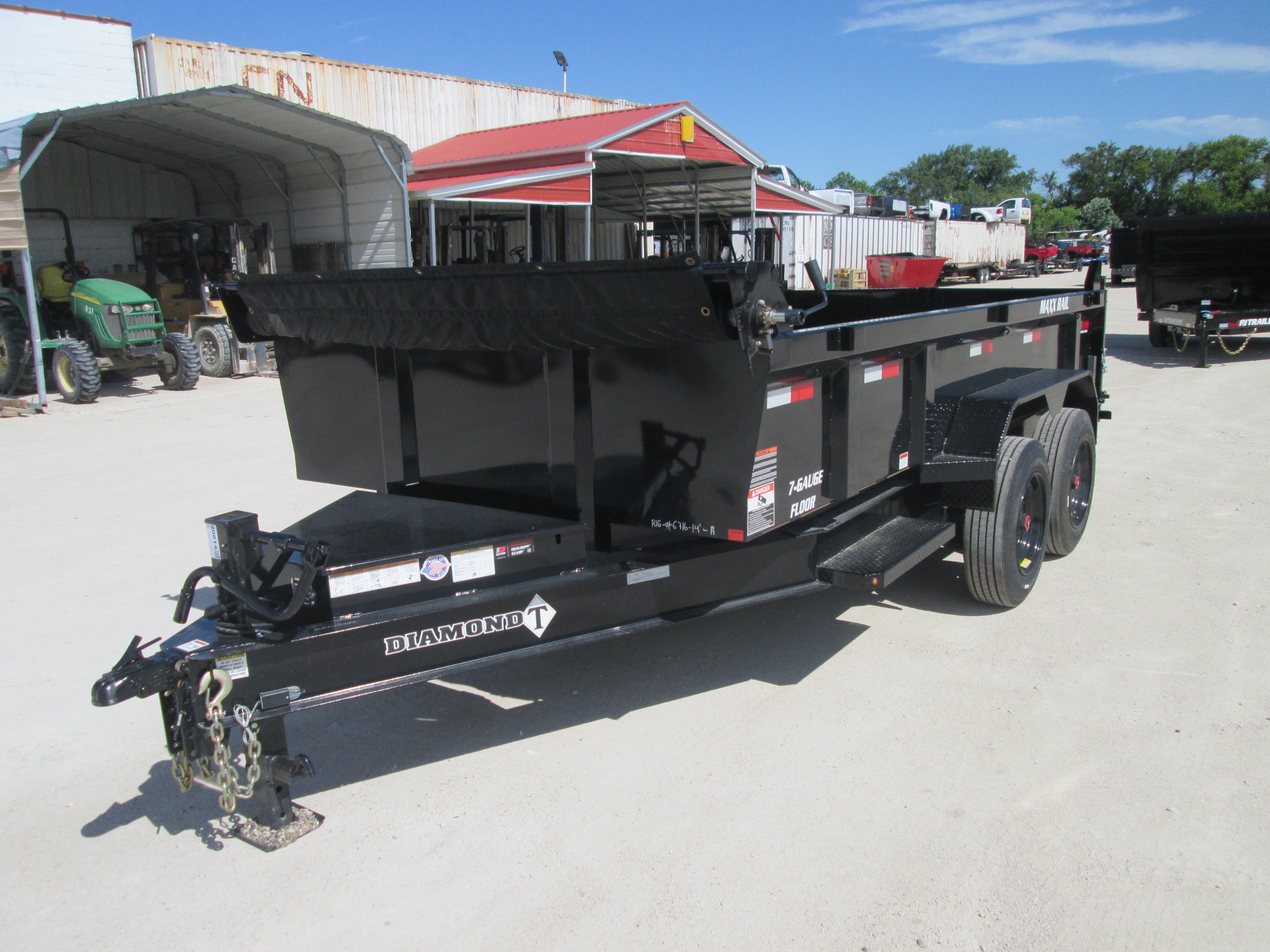 2026 Diamond T 83x14  Dump 8314DMP160