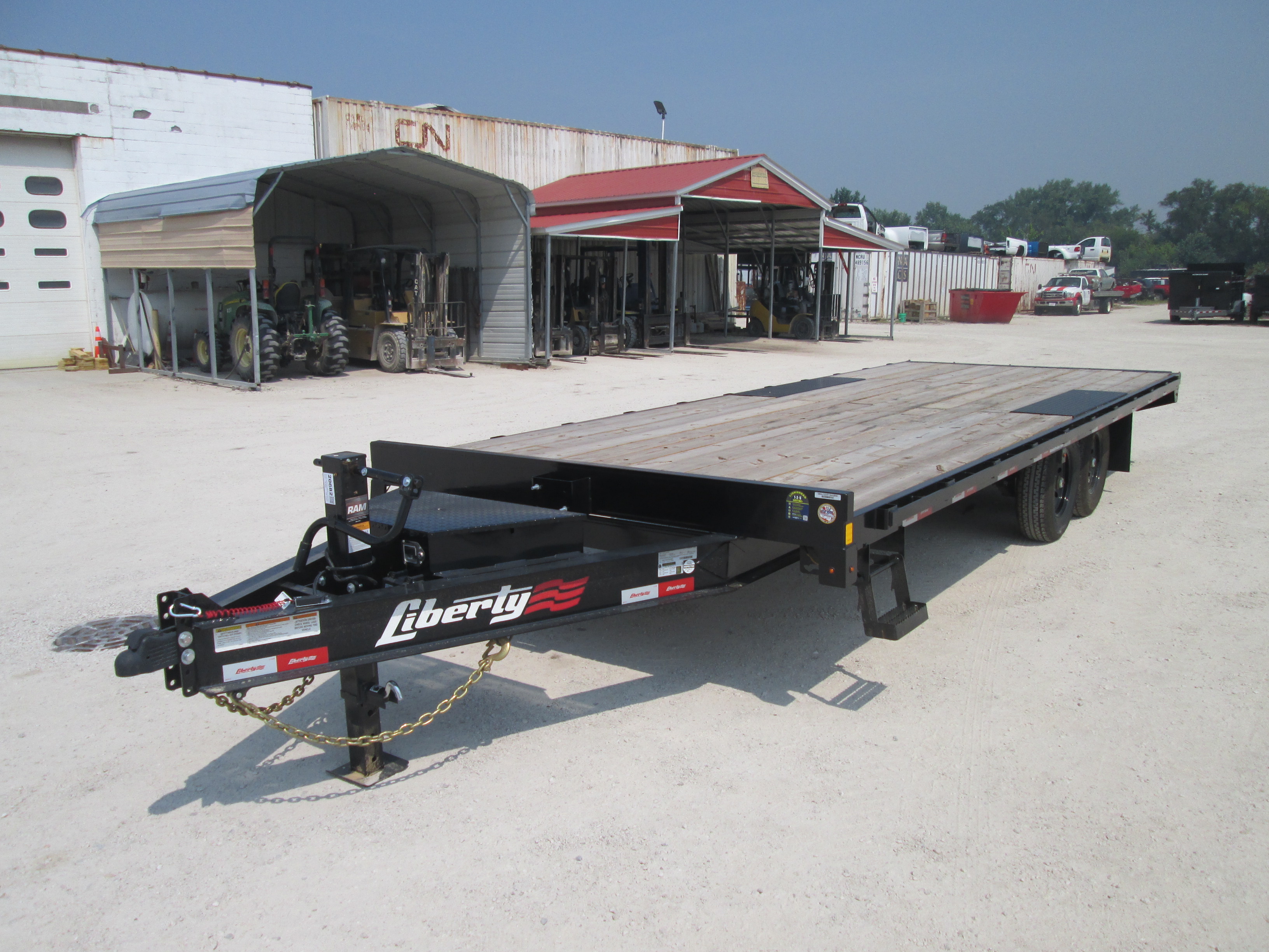 2026 Liberty 102x22  Equipment Deckover LOA14K102X22B8BPWF
