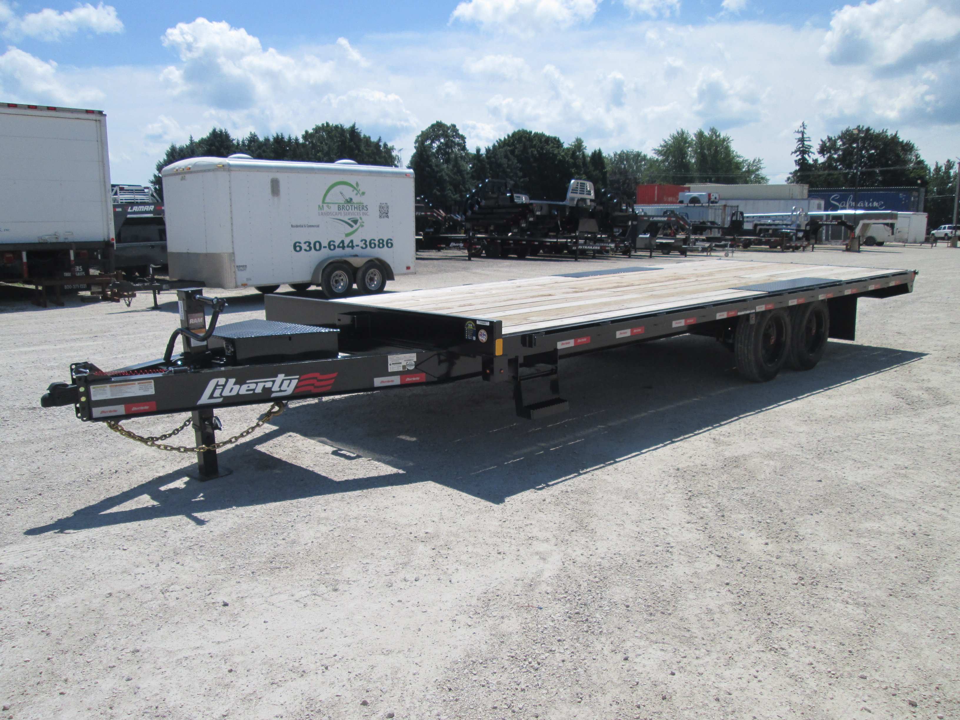 2026 Liberty 102x22  Equipment Deckover LOA16K102X22B8PW