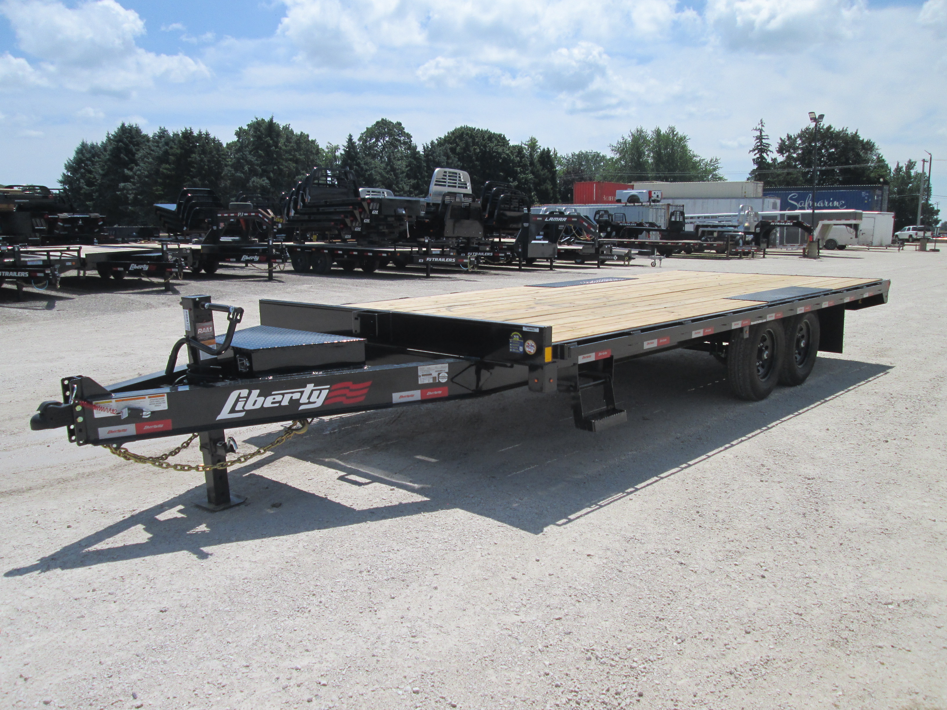 2026 Liberty 102x20  Equipment Deckover LOA14K102X20B8BPWF