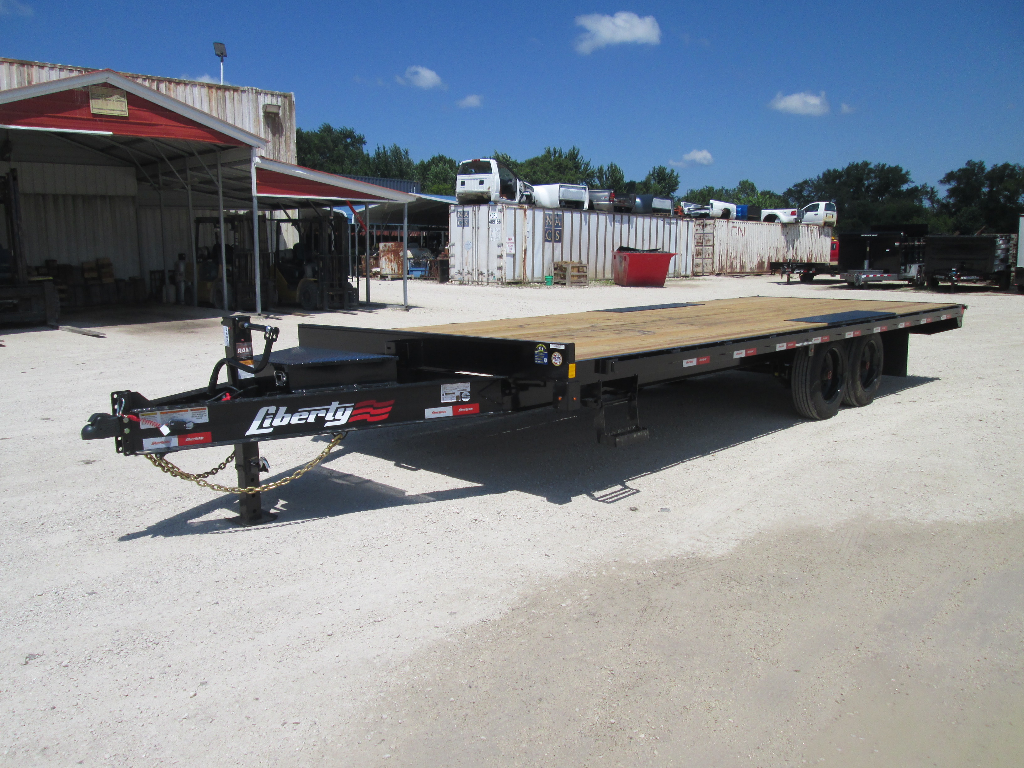 2026 Liberty 102x22  Equipment Deckover LOA16K102X22B8PW