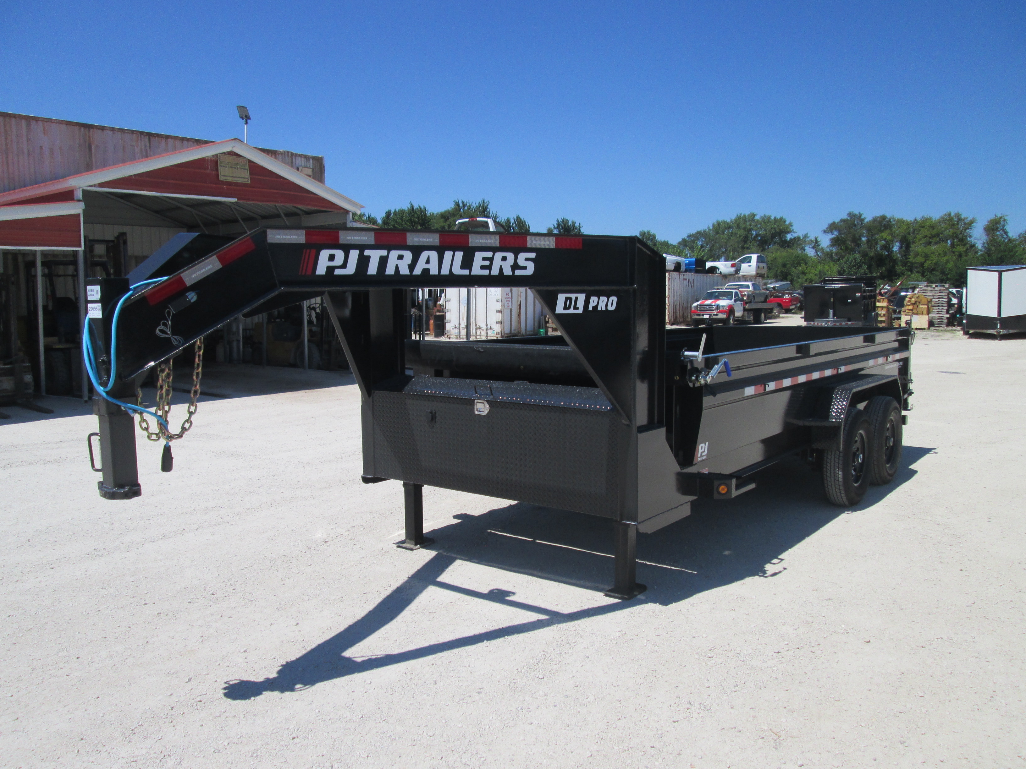 2027 PJ Trailer 83x16 DL Gooseneck Dump DLS1672BSSK-JA06