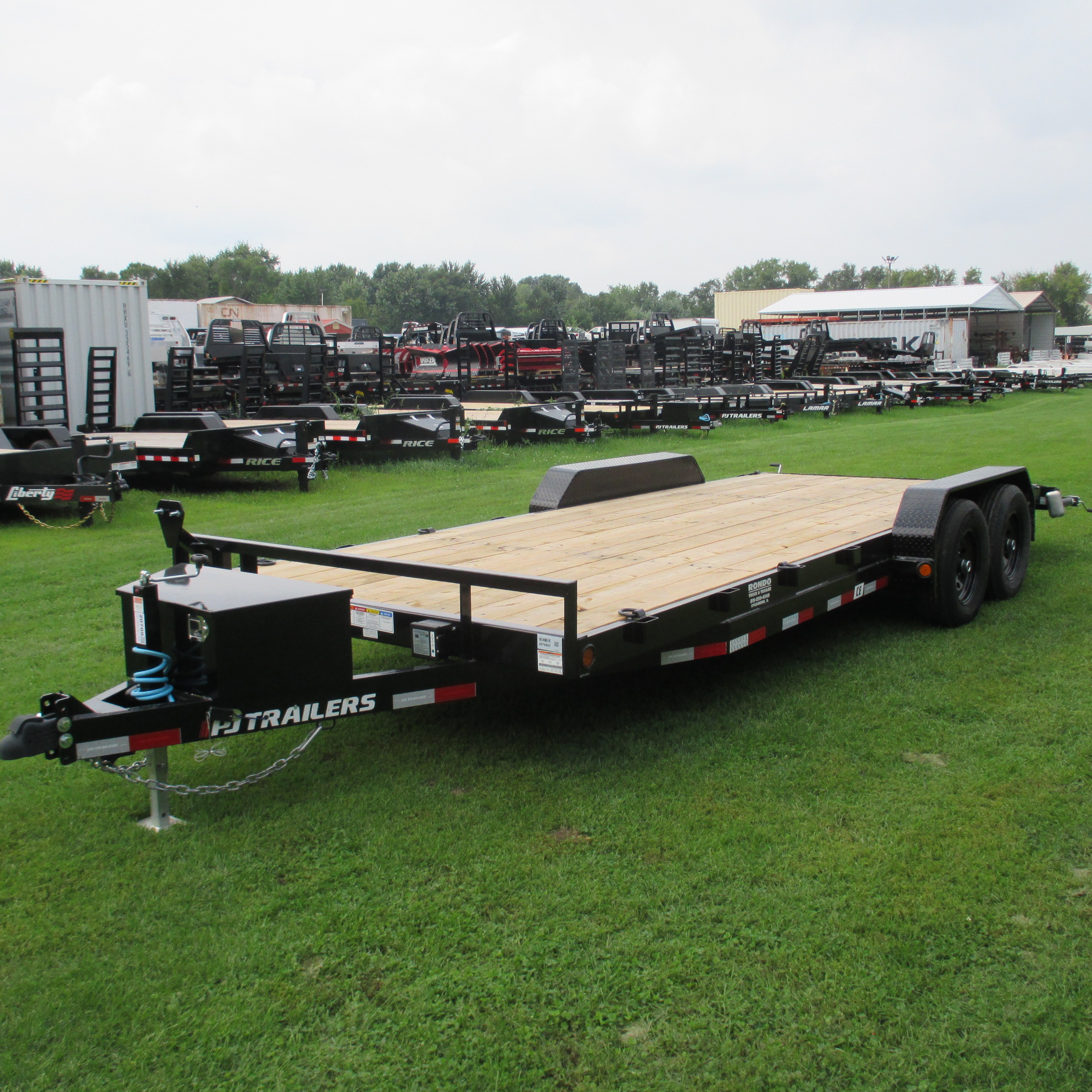 2027 PJ Trailer 83x20 CE Car Hauler CEJ2052BSNK-SP01-TB05