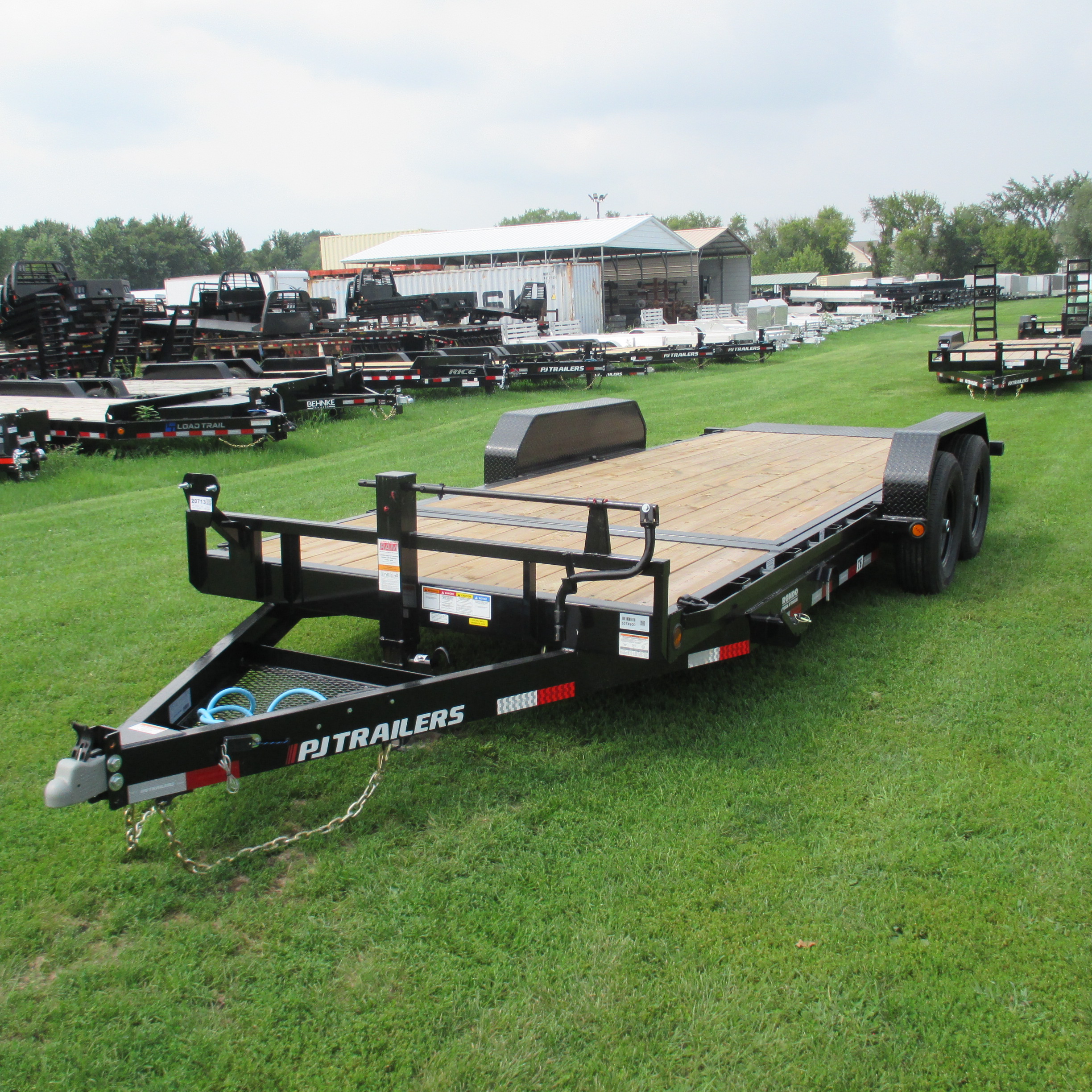 2027 PJ Trailer 82x20 T6 Equipment Tilt T6J2072BTTK