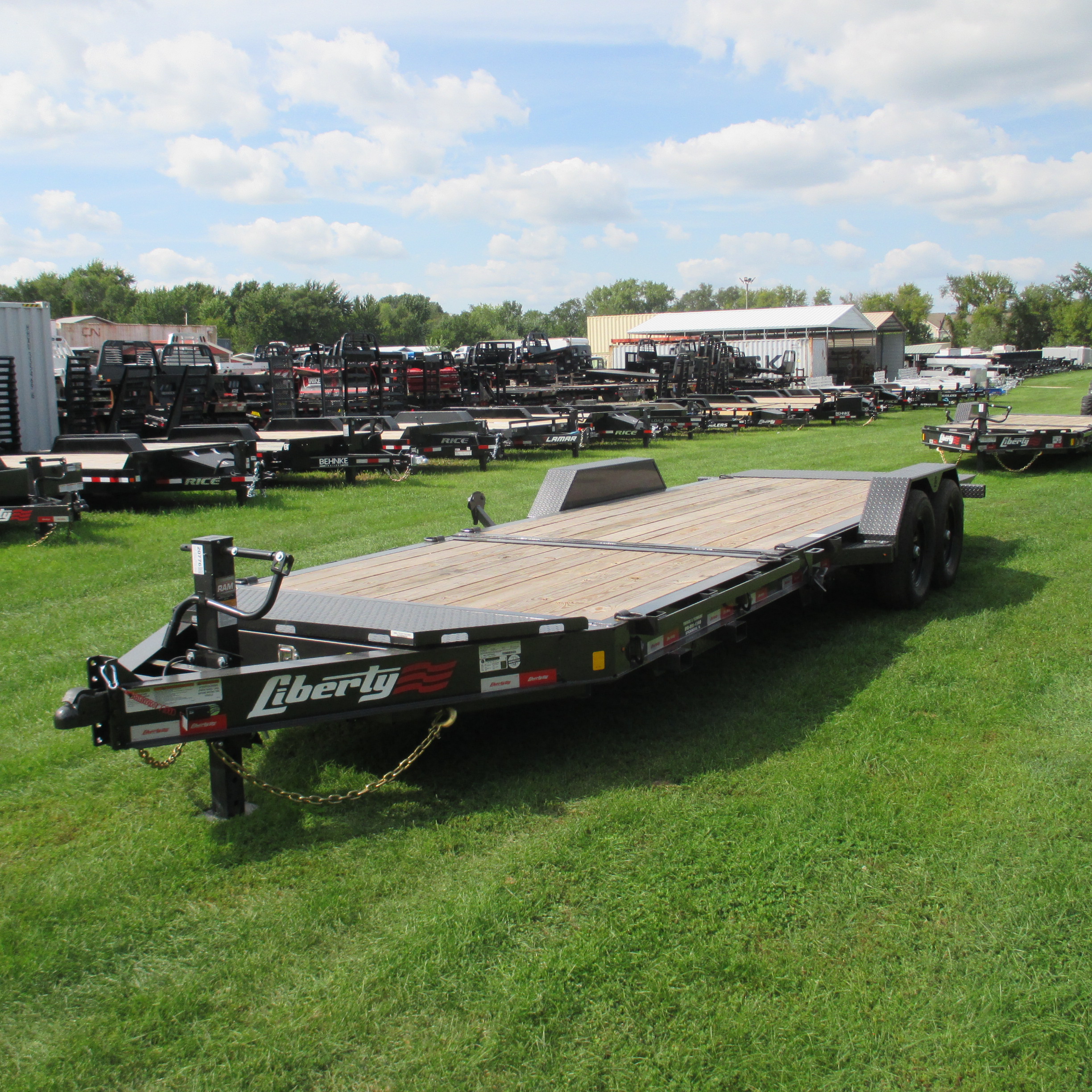 2026 Liberty 83x22  Equipment Tilt LT14K83X22SPB8WF