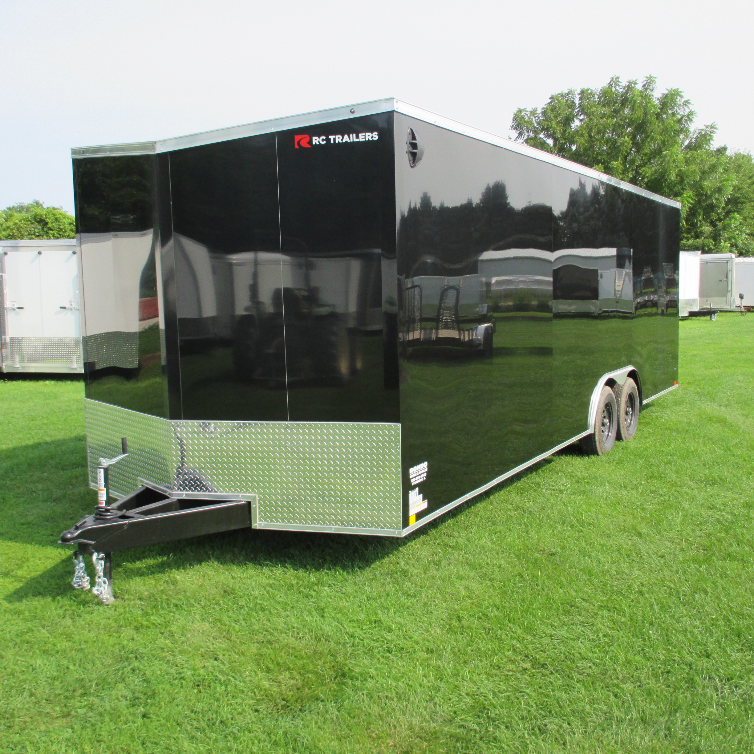 2027 RC 8.5x24  Enclosed Car Hauler CD8524TA3