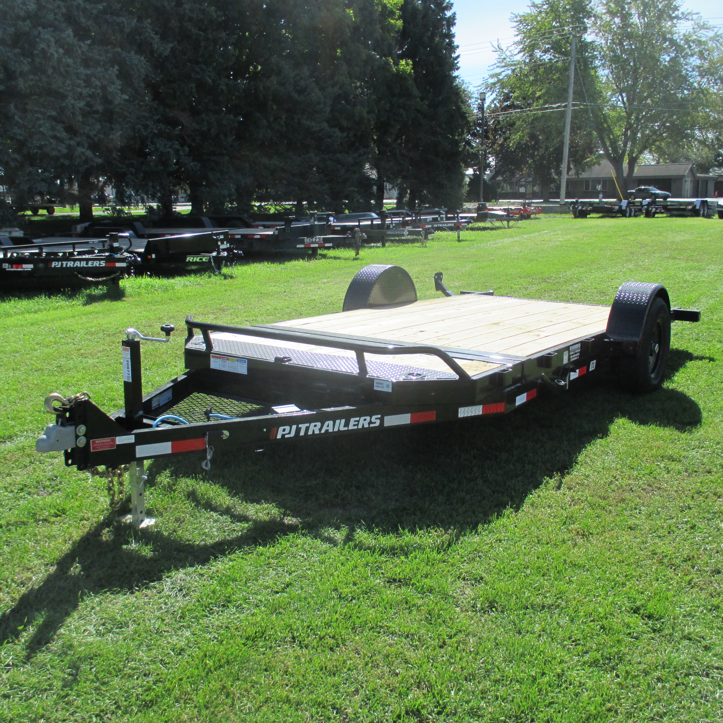 2027 PJ Trailer 83x16 T1 Equipment Tilt T1J1671BDTK