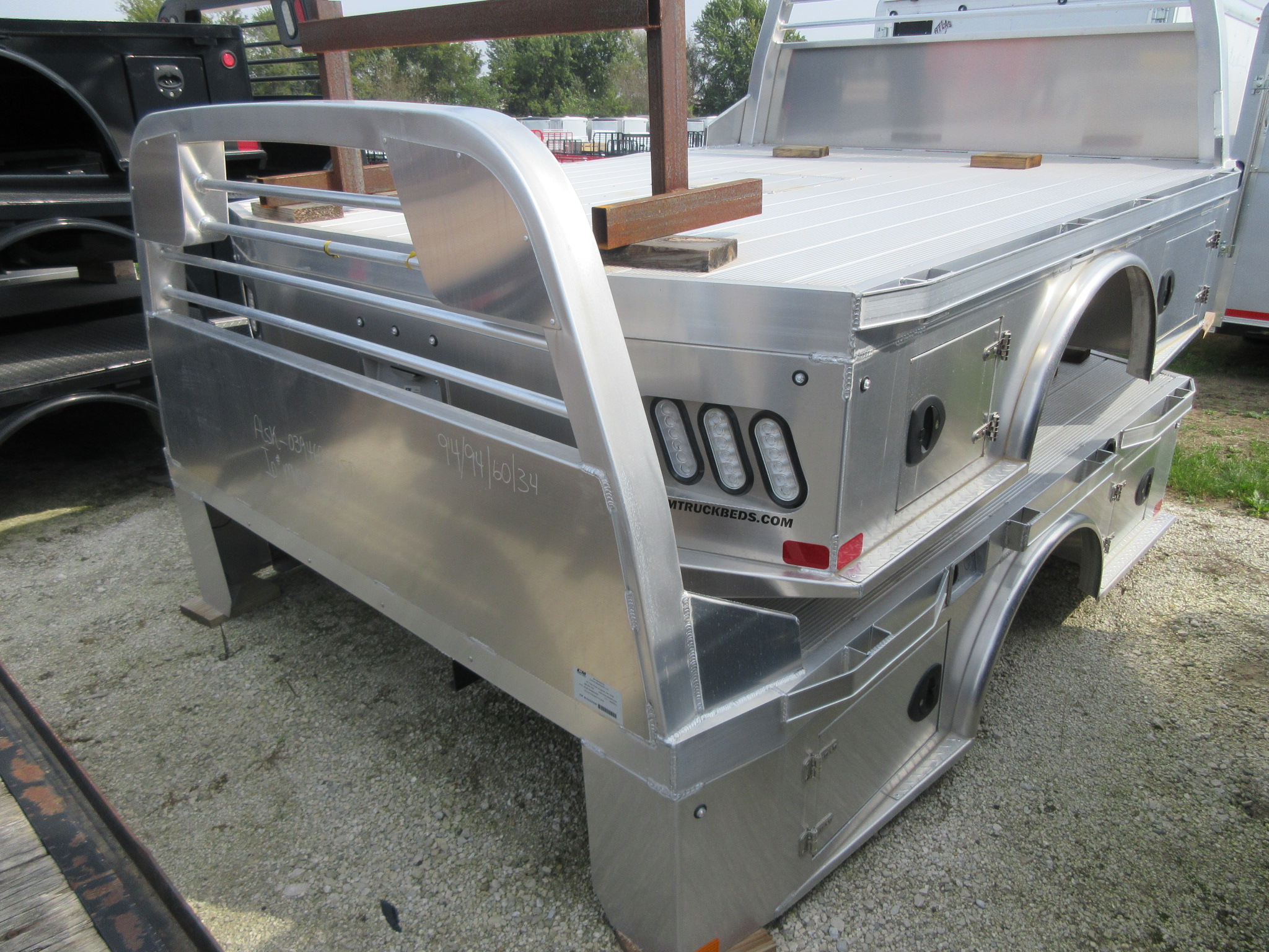 NEW CM 9.3 x 94 ALSK Truck Bed