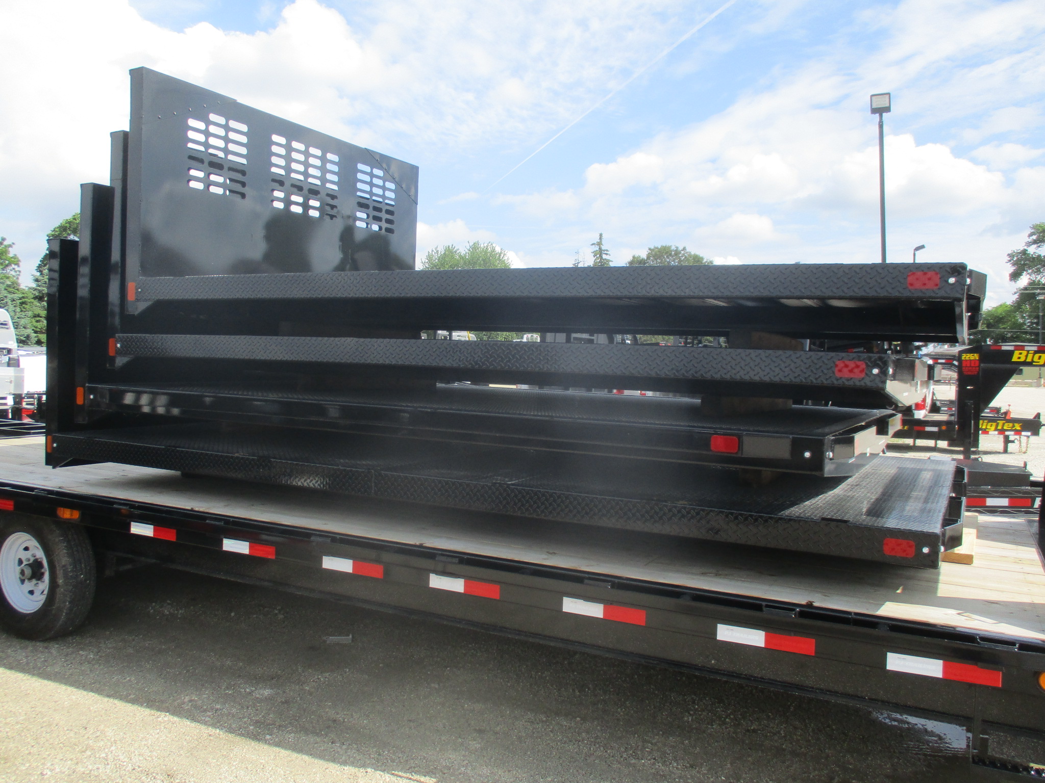 New CM 14 x 96 PLS Flatbed Truck Bed