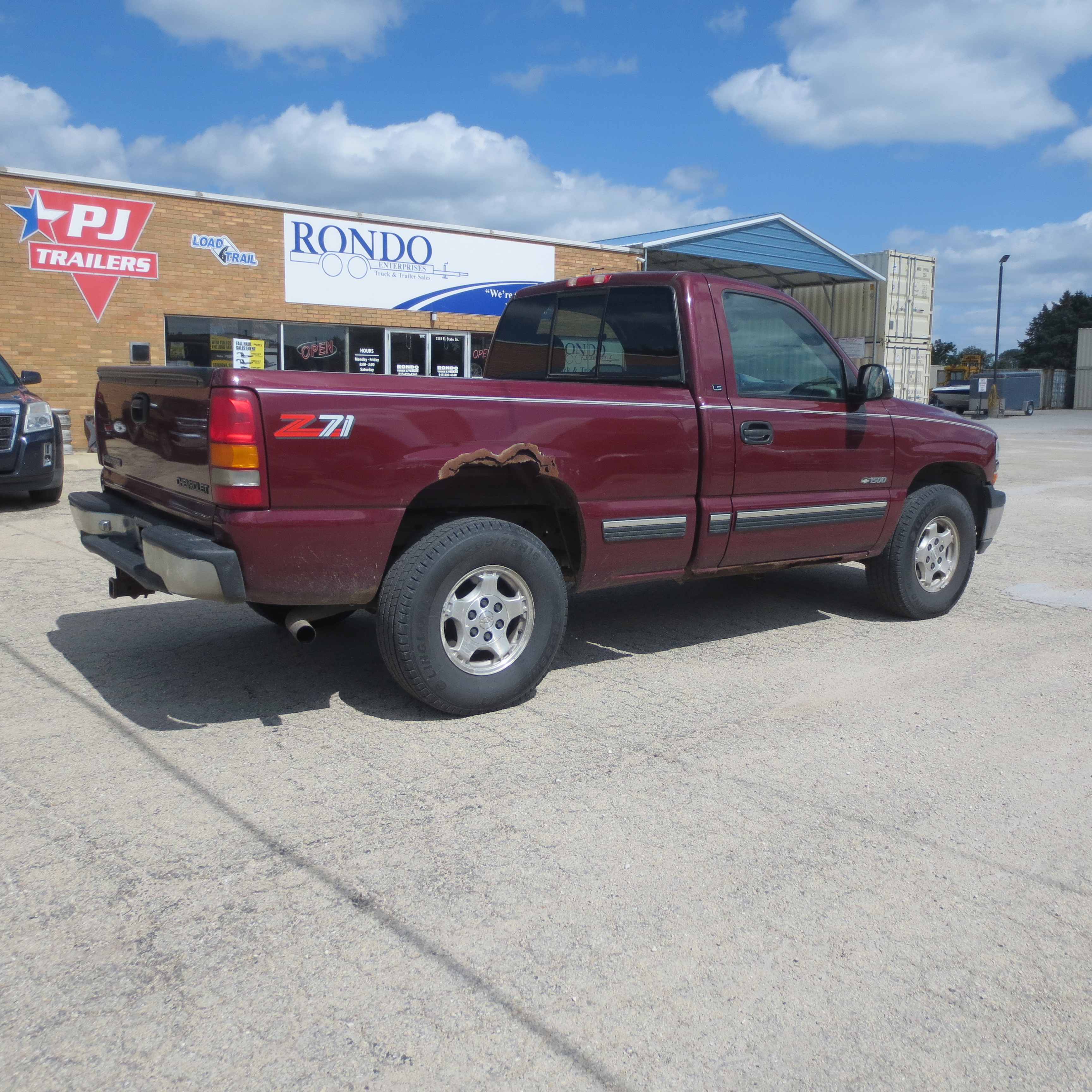 2000 Chevy 1500 Regular Cab Short Bed LS