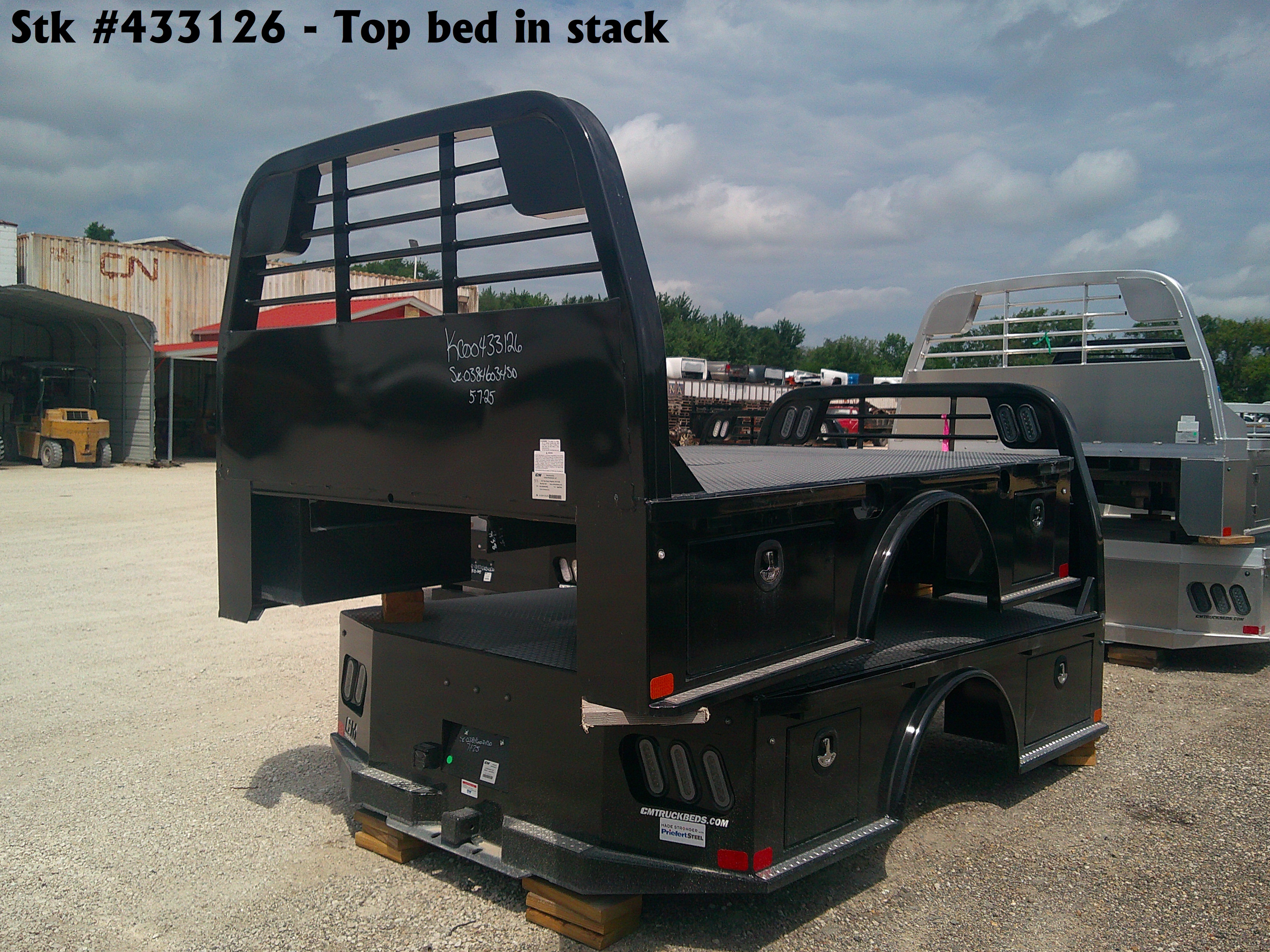 New CM 9.3 x 84 SK Flatbed Truck Bed