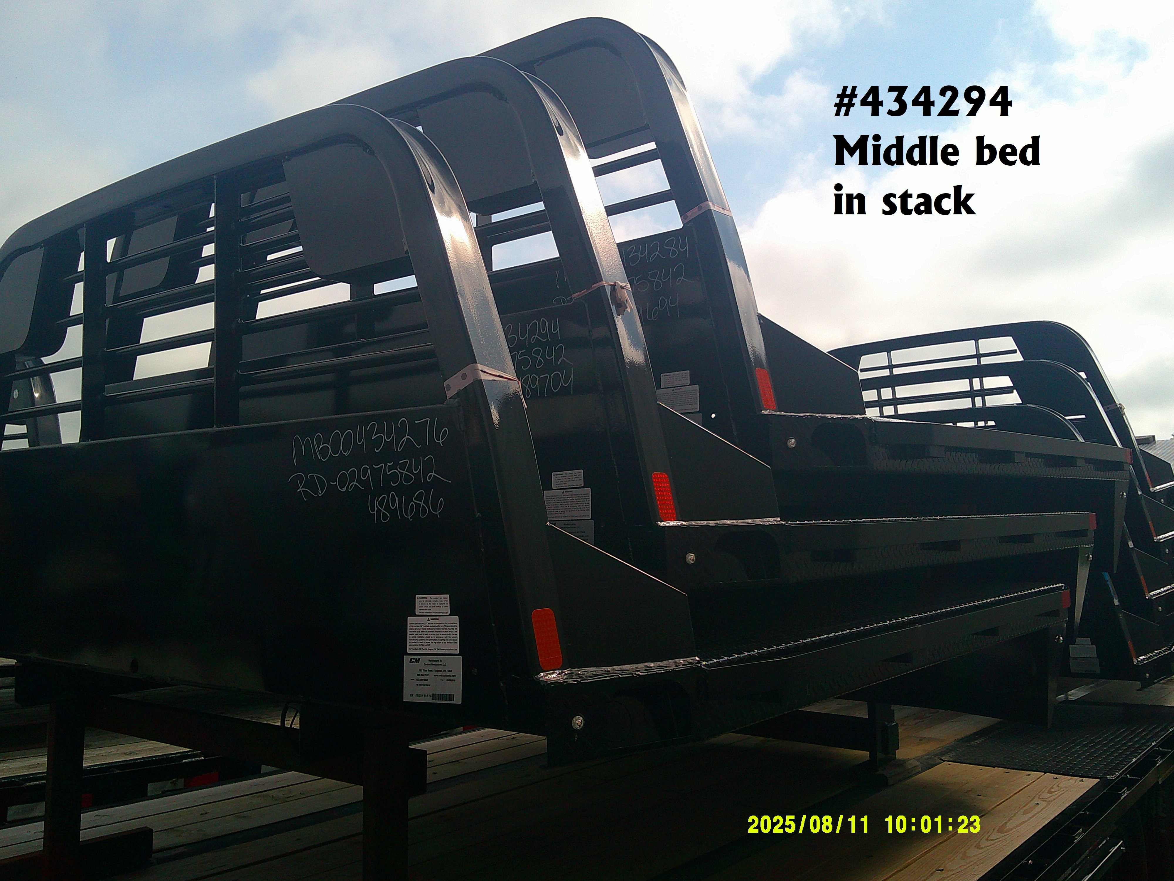 New CM 8.5 x 97 RD Flatbed Truck Bed